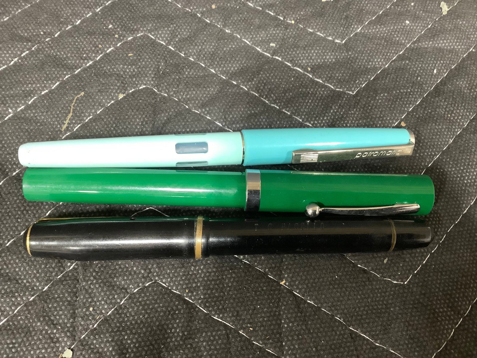 3 Vintage Fountain Pens; Green Sheaffer No Nonsense & Waltham: 3 Vintage Fountain Pens; Green Sheaffer No Nonsense & Waltham