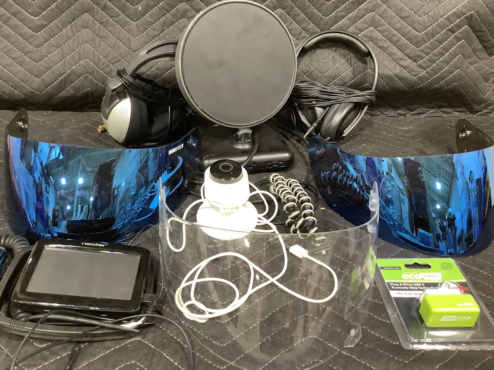 Nextar GPS, Camera, Headphones, and more (1 of 1)