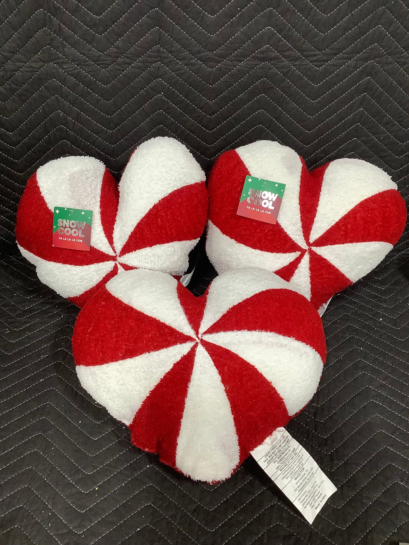 Lot of heart pillows*new with tag* (1 of 1)