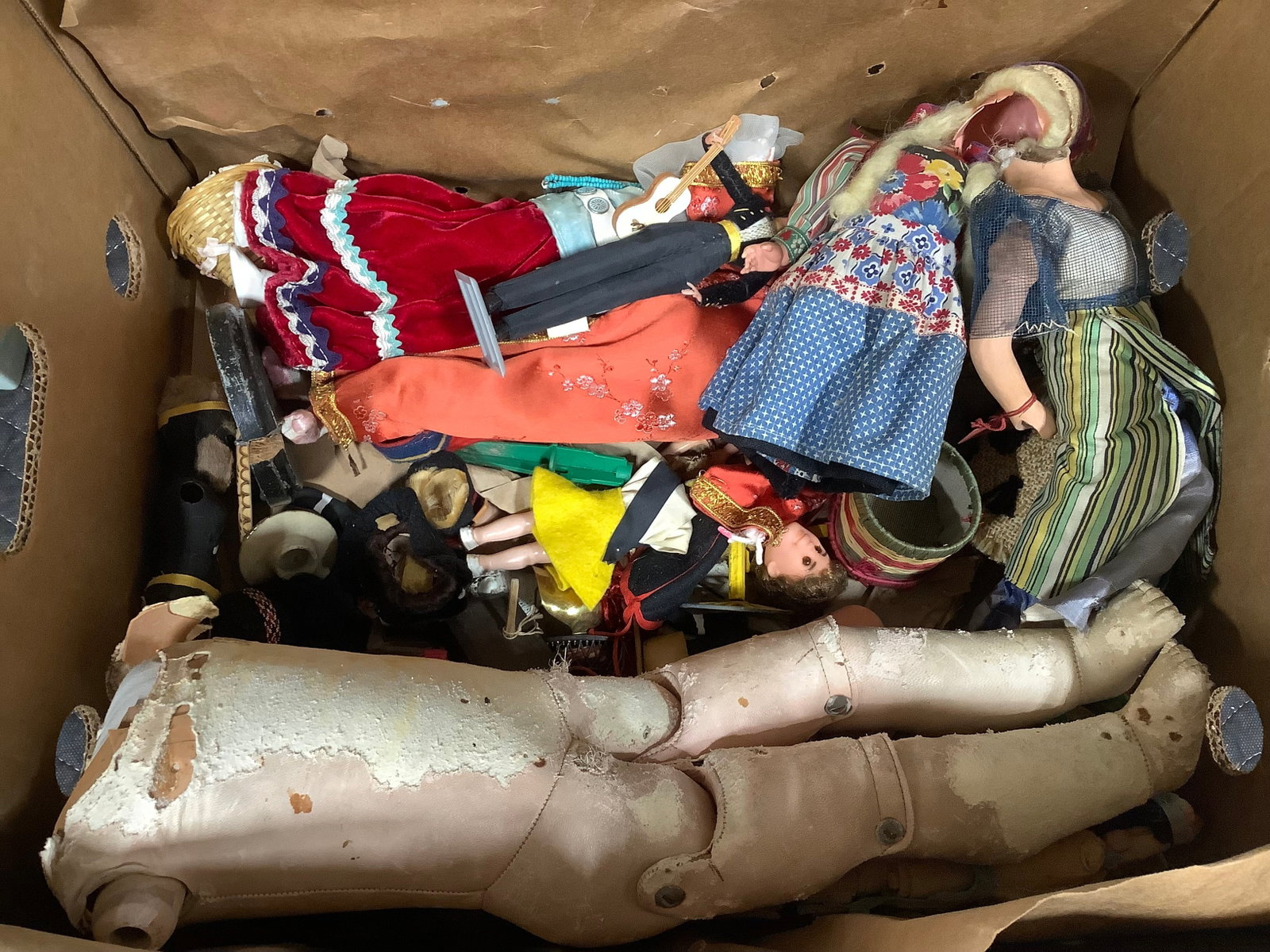 Vintage dolls/doll parts (1 of 1)