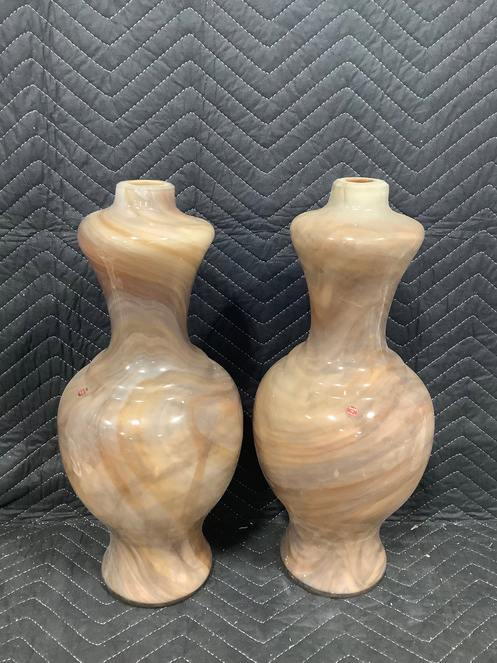 Vintage hand carved honey onyx vases(17.5in tall): Vintage hand carved honey onyx vases(17.5in tall)