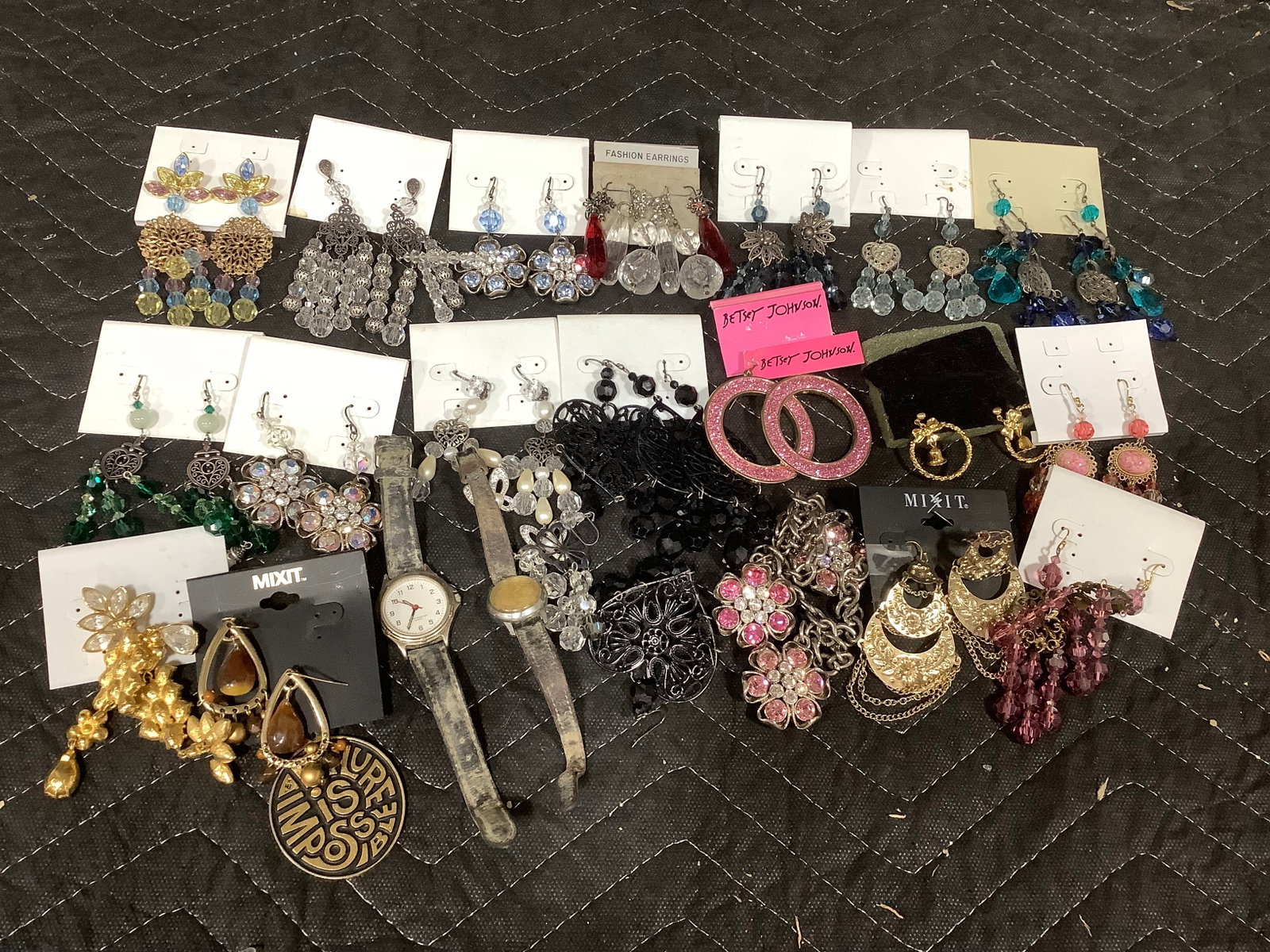 Costume jewelry (1 of 1)