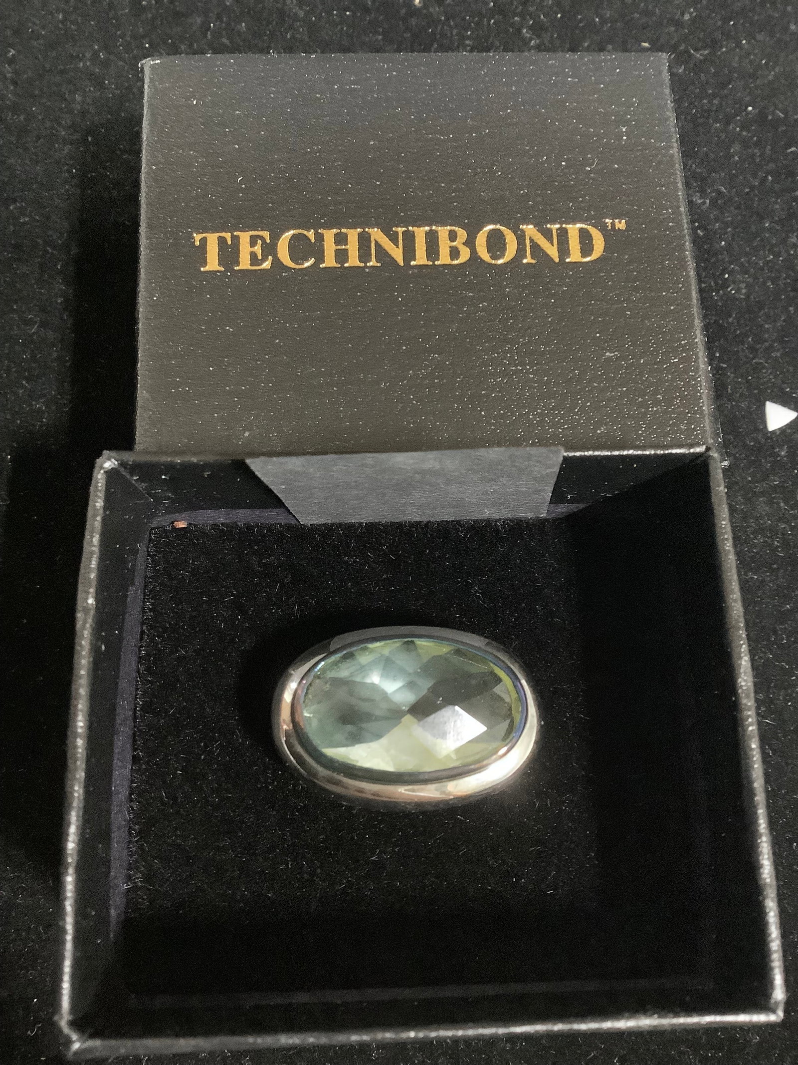 Technibond imulated green amethyst ring*new in package*(8): Technibond imulated green amethyst ring*new in package*(8)