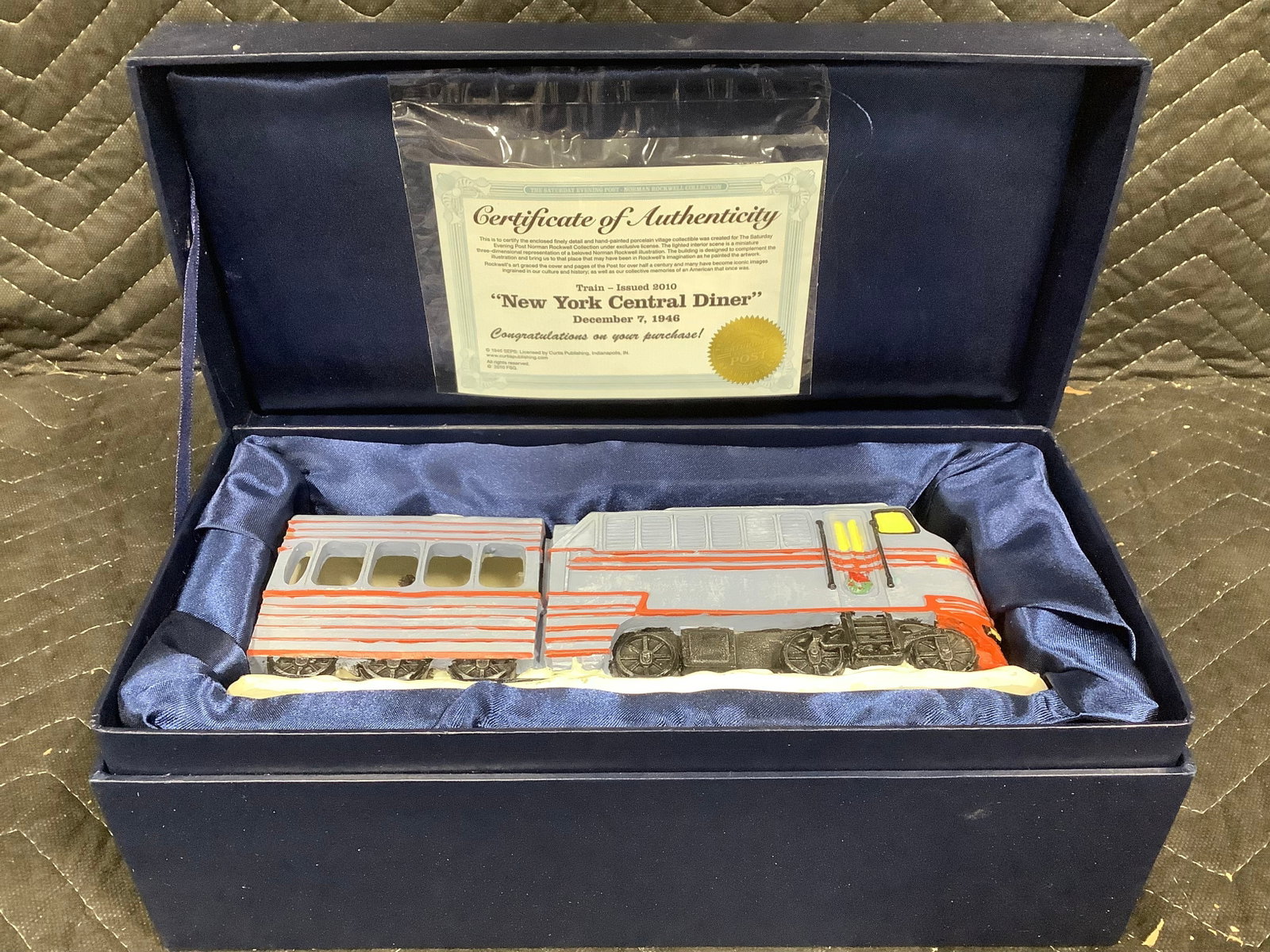 New York Central Diner Norman Rockwell train with COA*new in package*: New York Central Diner Norman Rockwell train with COA*new in package*