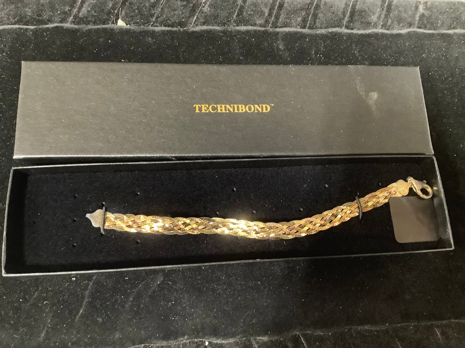 Technibond herring bone bracelet (1 of 1)