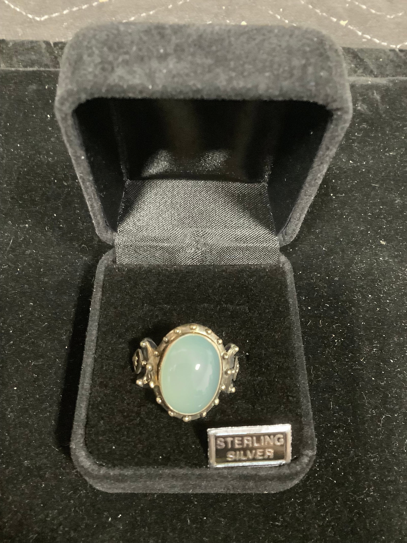 Artisan crafted sterling bold oval beaded gemstone ring*new in package*(blue agate size 7): Artisan crafted sterling bold oval beaded gemstone ring*new in package*(blue agate size 7)