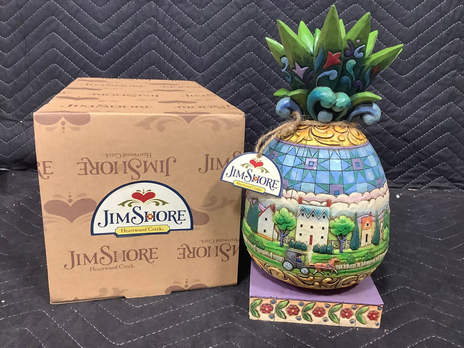 Jim Shore Heartwood Creek Welcome All pineapple figurine(10in tall) (1 of 1)