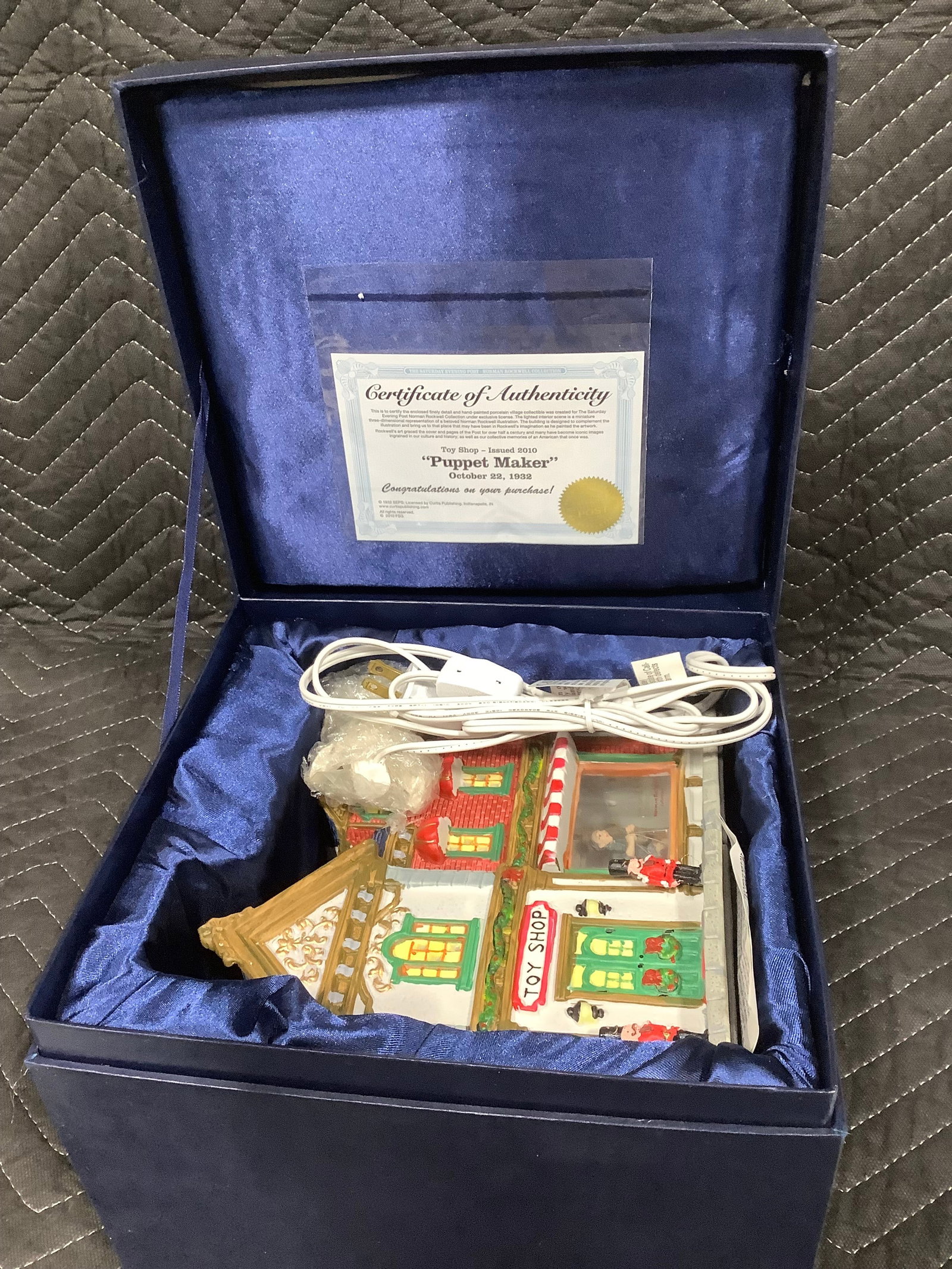 Norman Rockwell Toy Shop with COA*new in package* (1 of 1)
