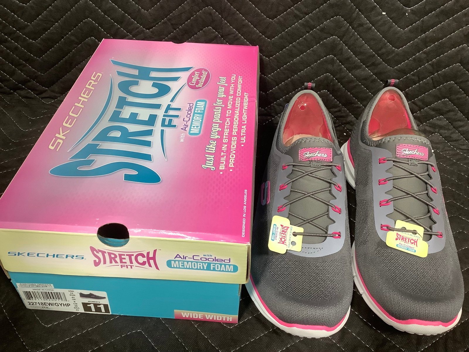 Skechers bungee slip on sneakers grey*new in package*(11 wide) (1 of 1)