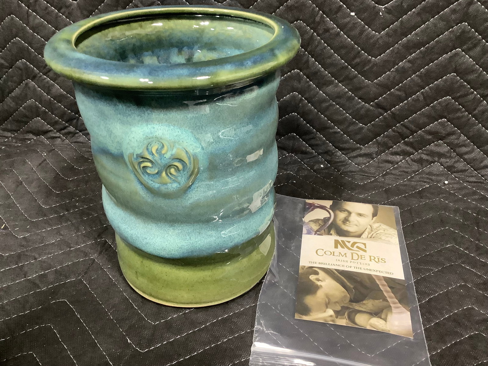 Colm de Reis stoneware multifunctional utensil holder(8.5in tall)*new in package*: Colm de Reis stoneware multifunctional utensil holder(8.5in tall)*new in package*