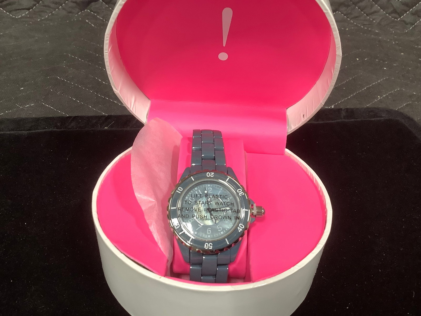 Isaac Mizrahi live ceramic watch with mother of pearl dial*new in package*: Isaac Mizrahi live ceramic watch with mother of pearl dial*new in package*