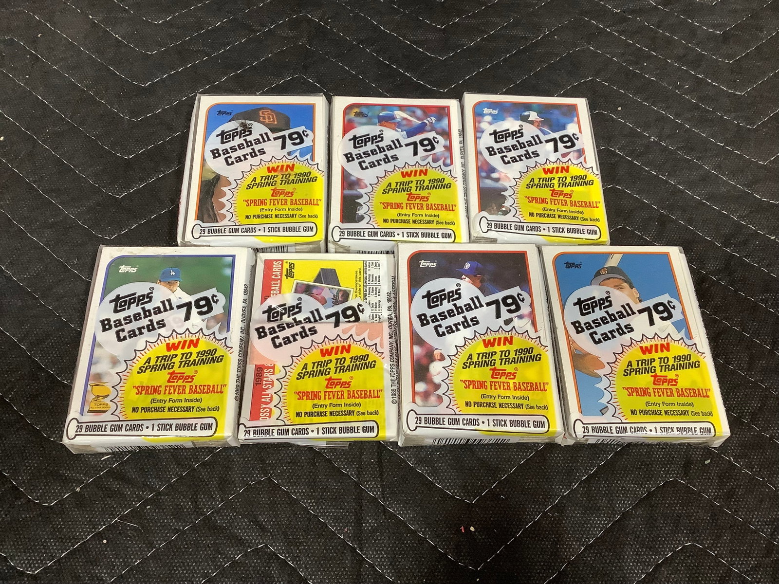 Topps baseball cards*sealed packs* (1 of 1)