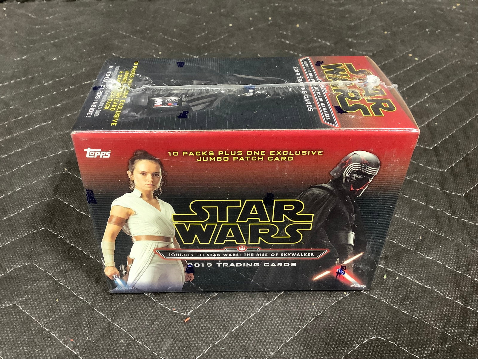 Star Wars collectible cards pack*sealed*: Star Wars collectible cards pack*sealed*