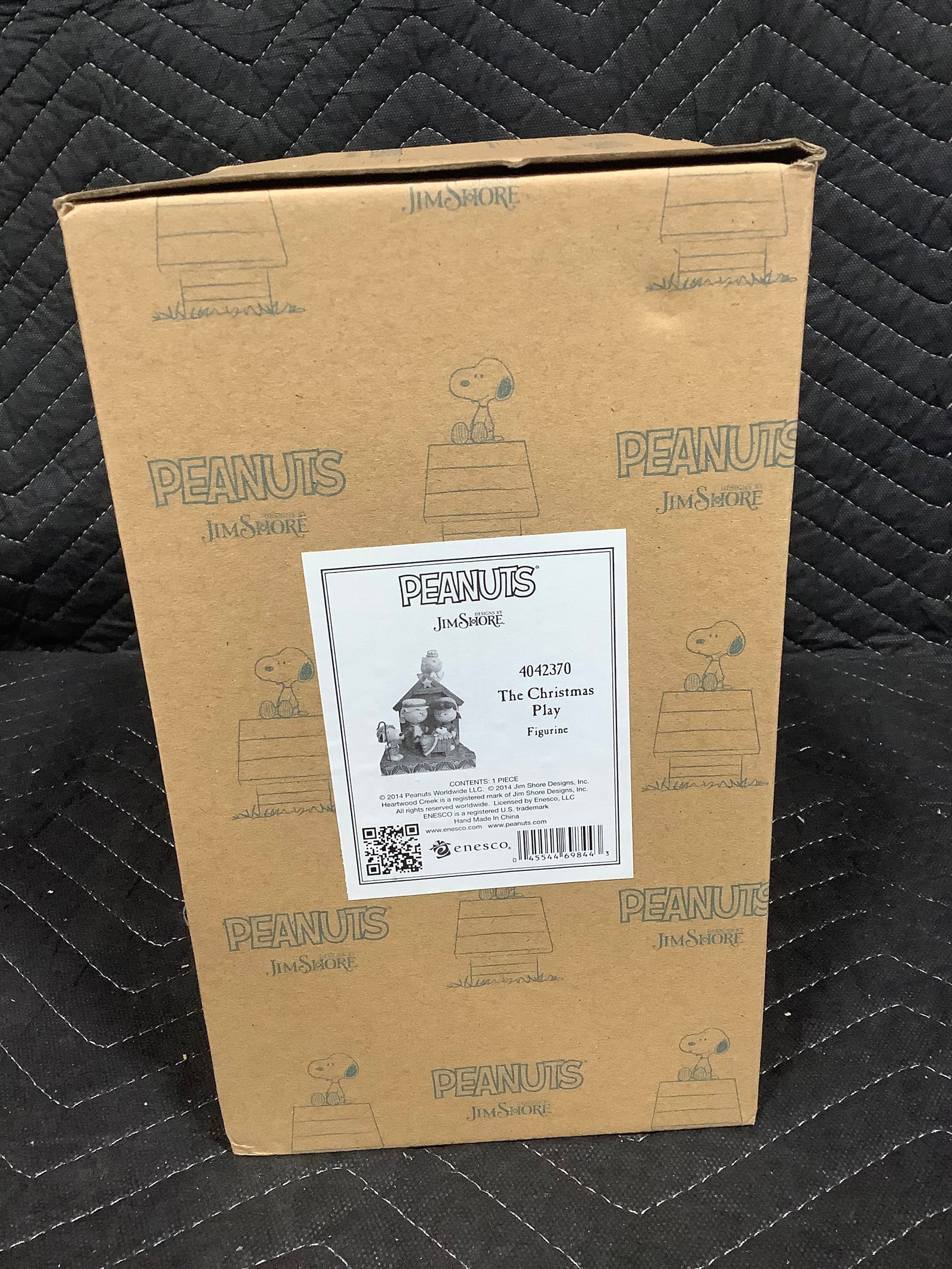 Peanuts collectible figure*new in package*: Peanuts collectible figure*new in package*