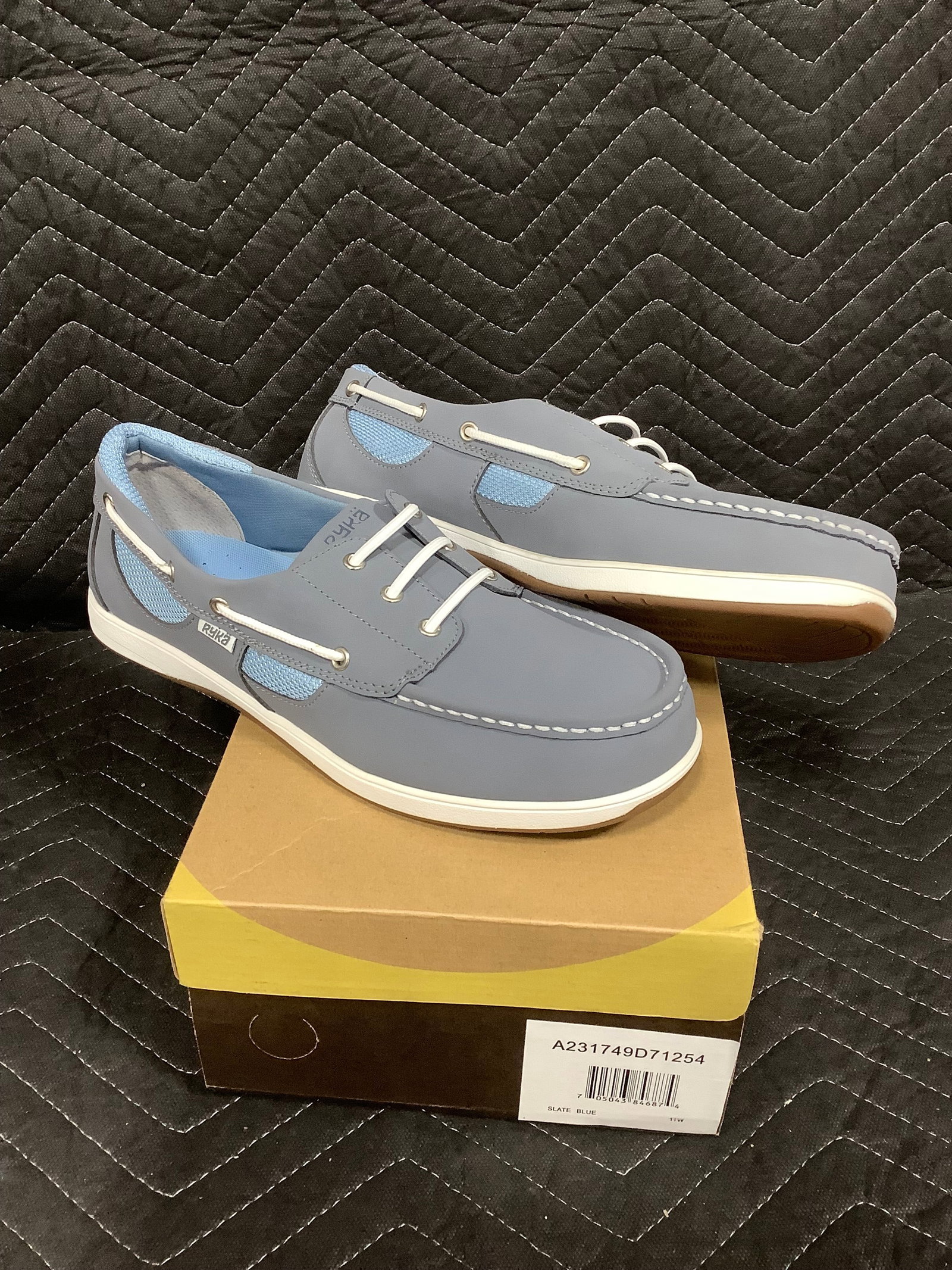Ryka Nubuck leather slip on boat shoes(11 wide)*new in package*: Ryka Nubuck leather slip on boat shoes(11 wide)*new in package*