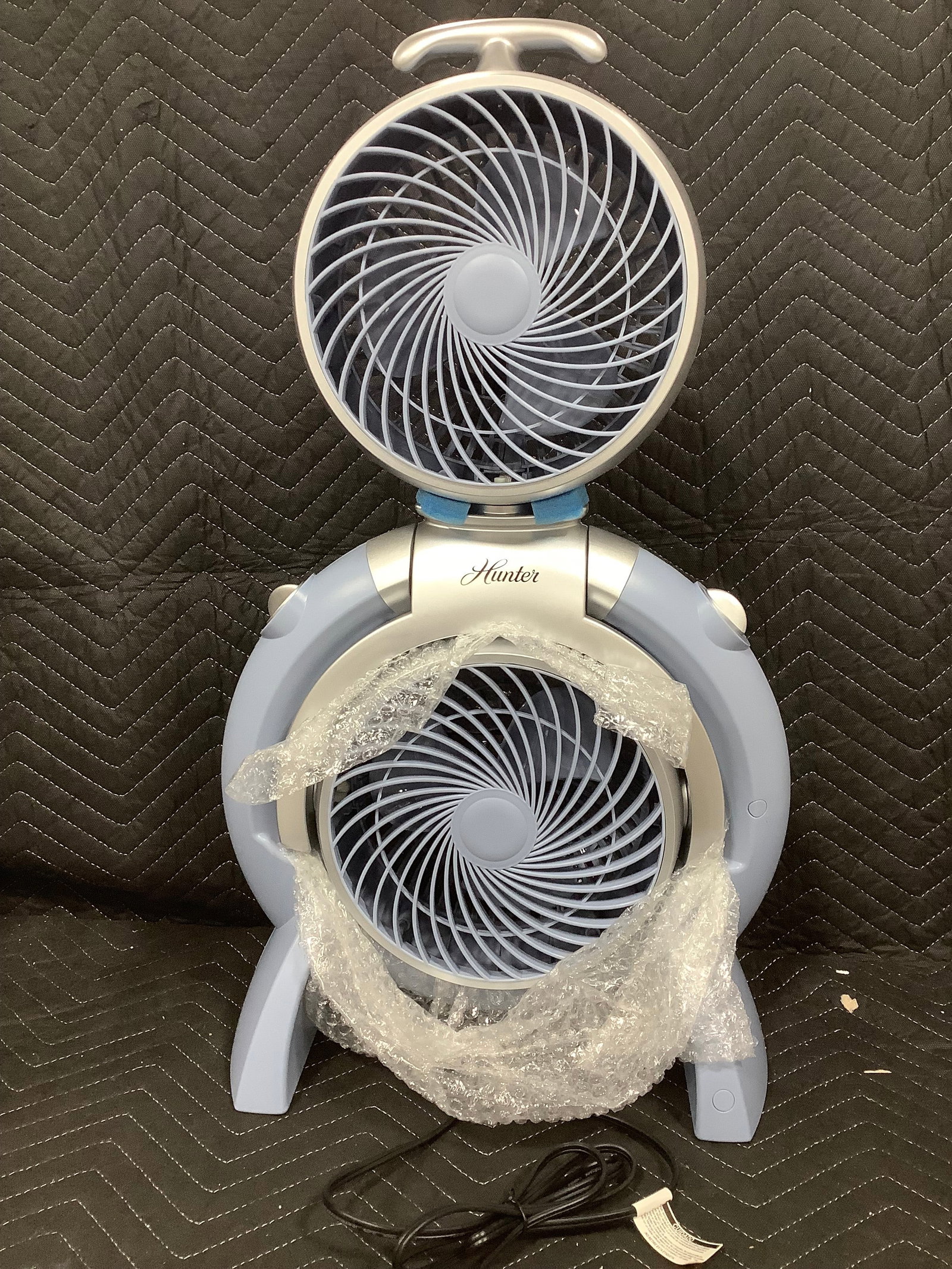 Hunter 3 speed dual fan with manual *new in package*: Hunter 3 speed dual fan with manual *new in package*