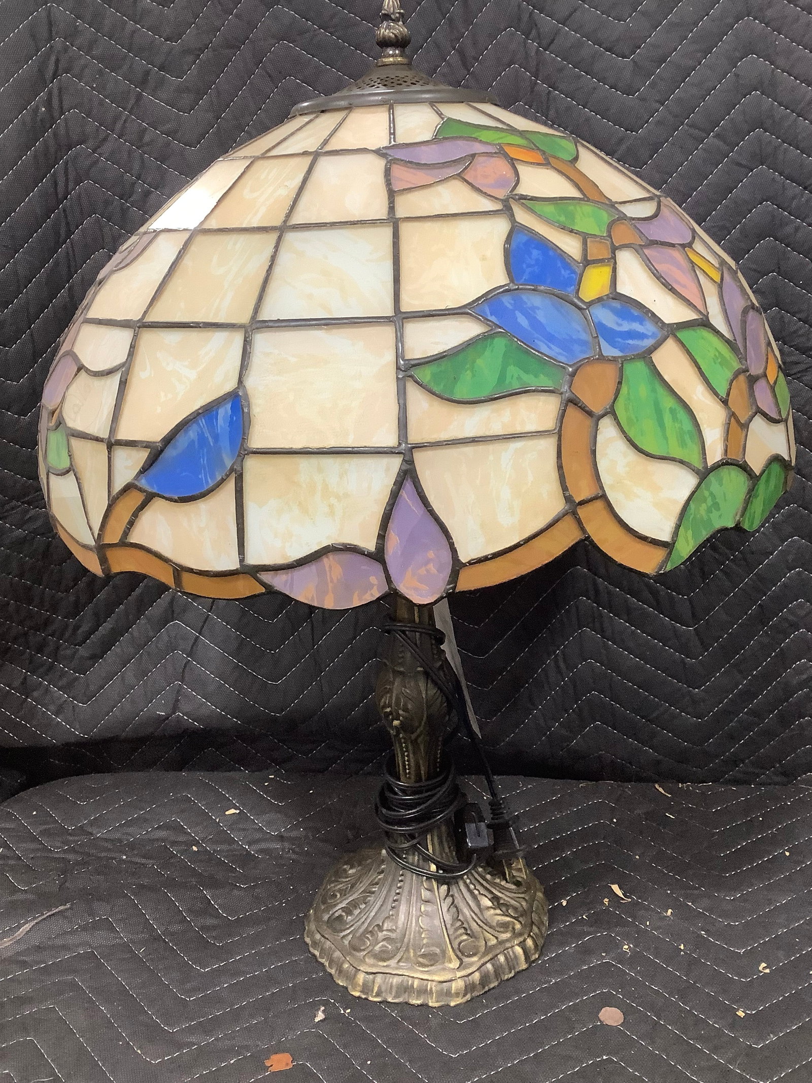 Faux tiffany style lamp(20.5in tall) (1 of 1)