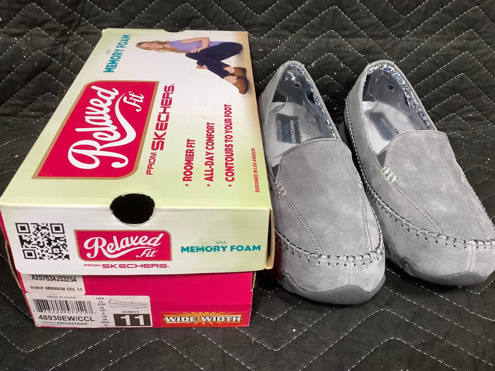 Skechers Suede Relaxed Fit Slip On Moccasins (11W): Skechers Suede Relaxed Fit Slip On Moccasins (11W)