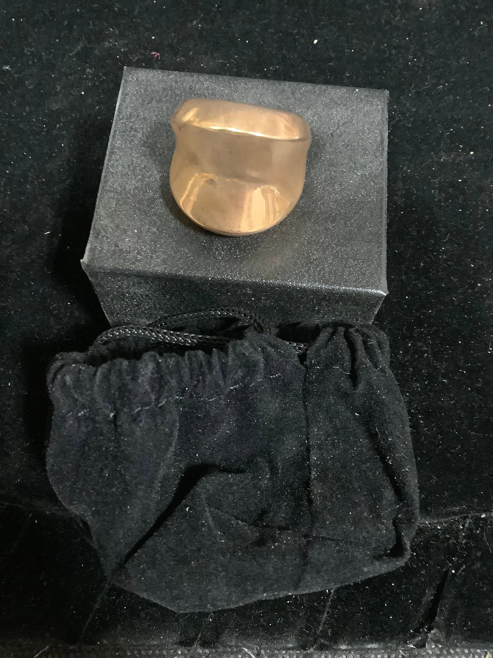 Ring (Size:8): Ring (Size:8)