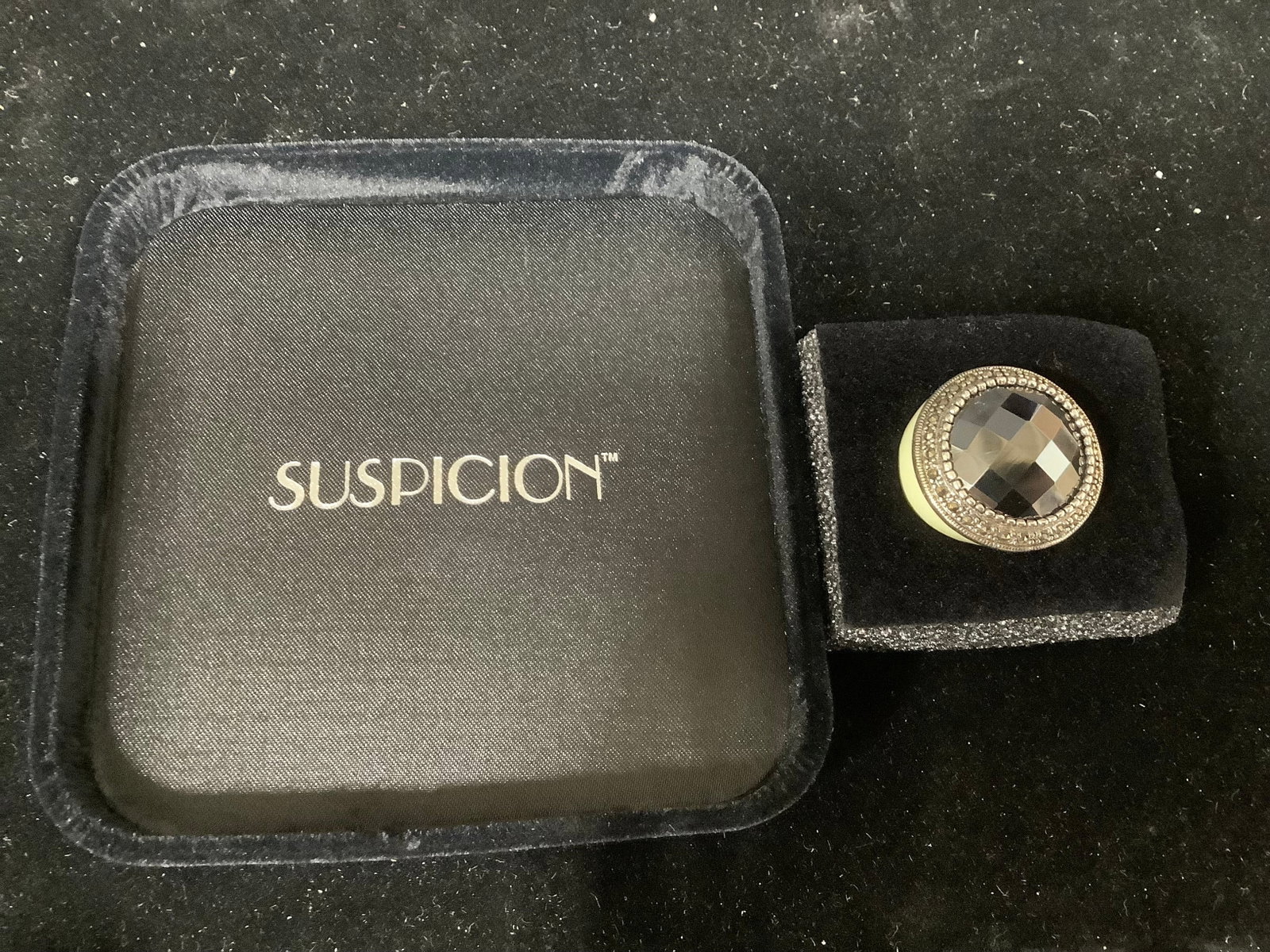 Suspicion Sterling Bold Hematite & Enamel Ring (Size: 9) (1 of 1)