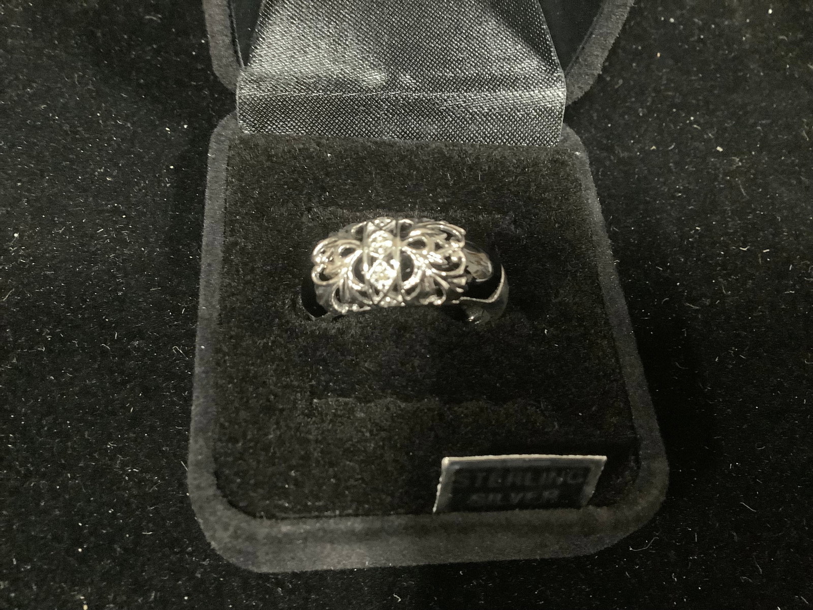 Sterling Black Agate & Diamond Accent Overlay Band Ring (Size: 8): Sterling Black Agate & Diamond Accent Overlay Band Ring (Size: 8)