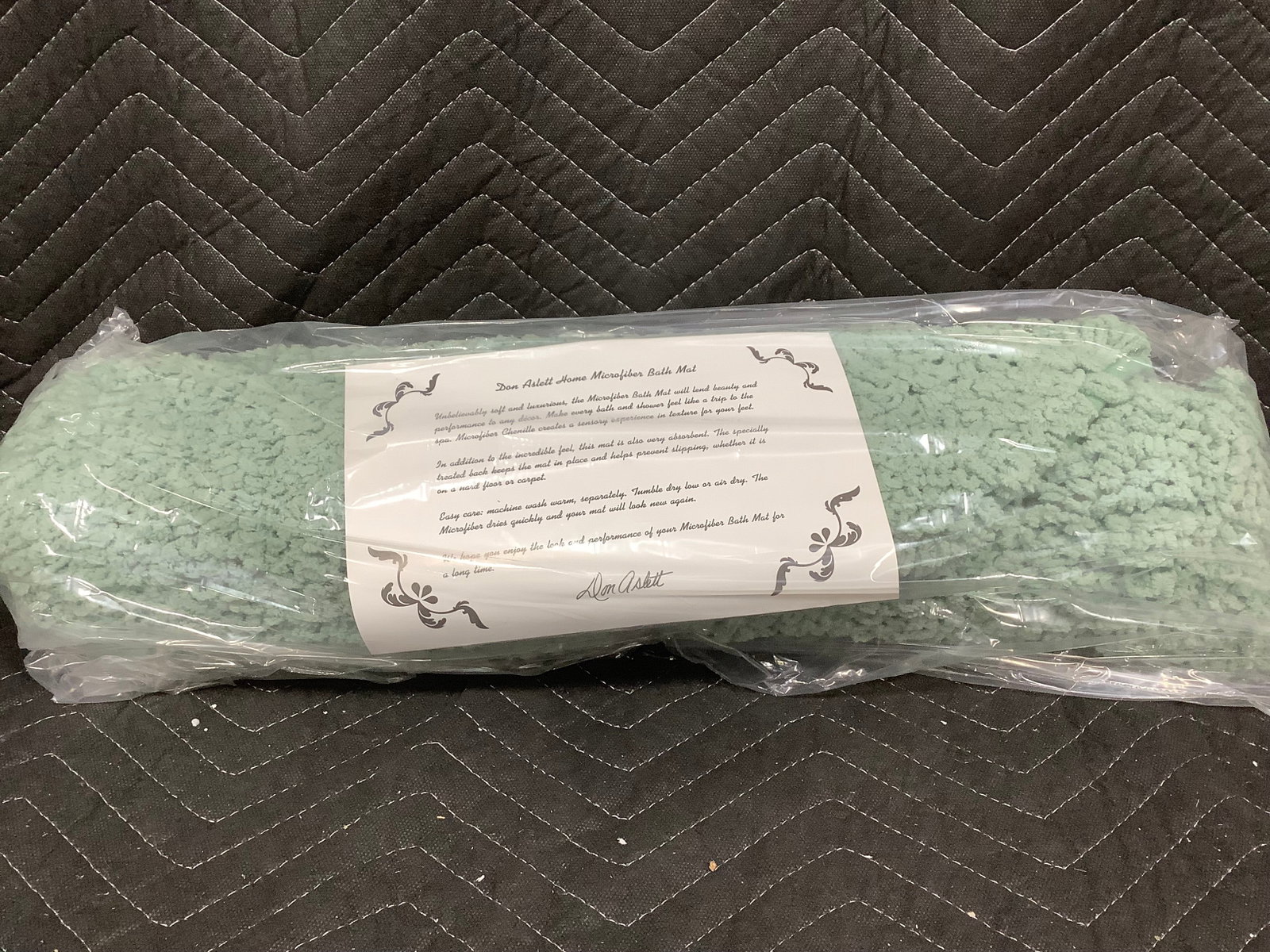 Don Aslett Home microfiber bath mat*new in package*: Don Aslett Home microfiber bath mat*new in package*