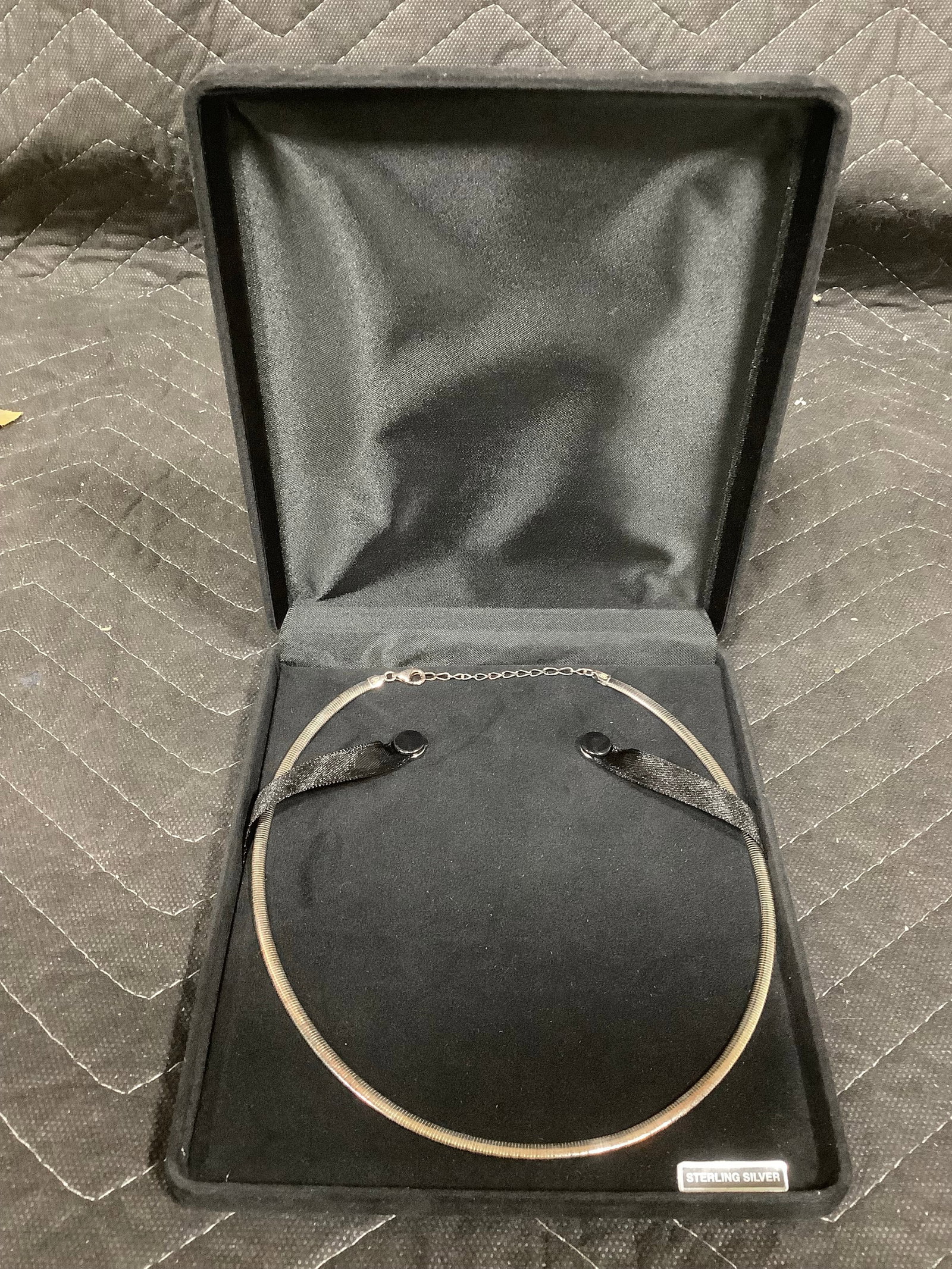 Sterling 16'' omega necklace 12.7 grams: Sterling 16'' omega necklace 12.7 grams