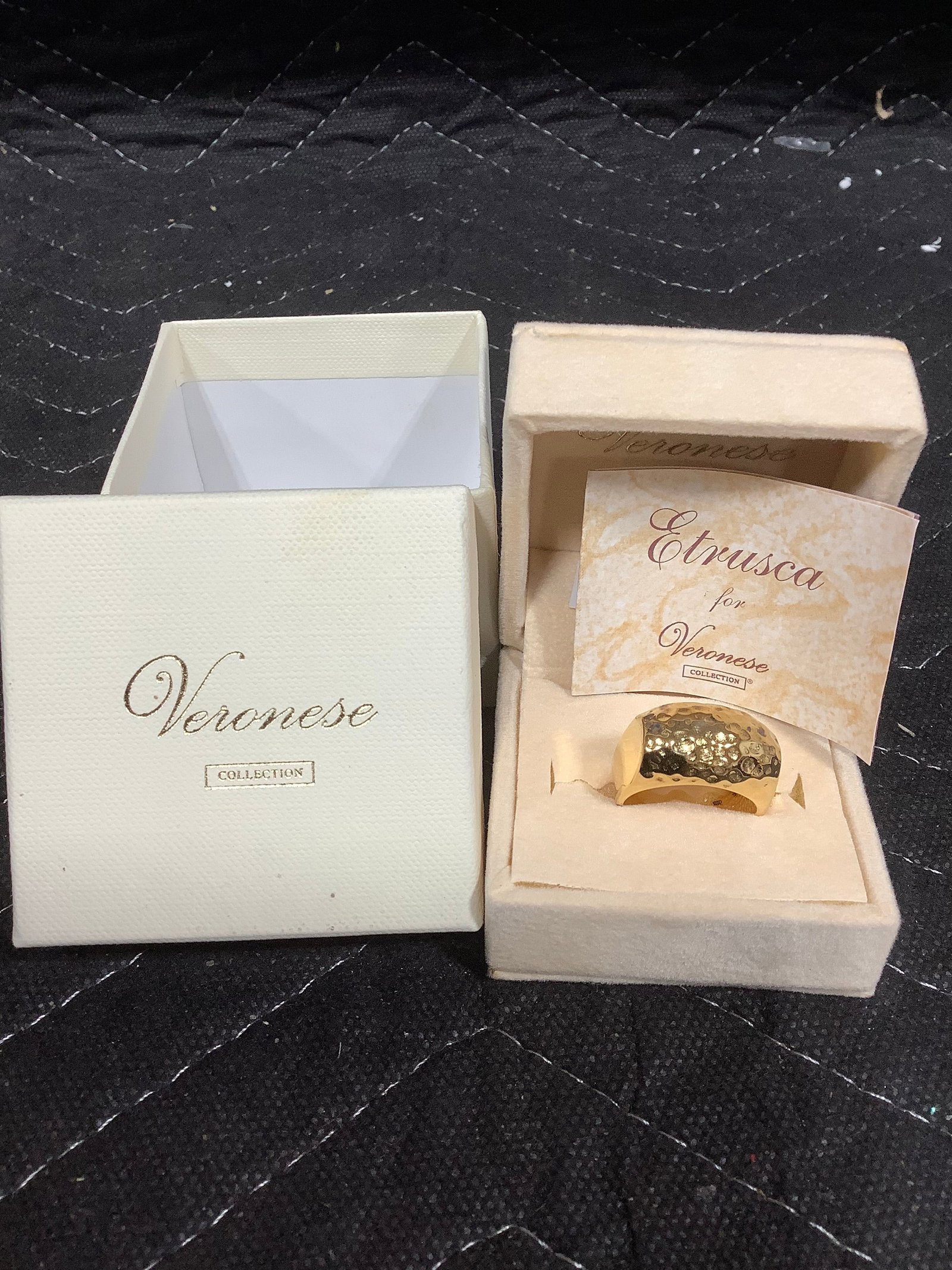 Veronese 18k bonded sterling etrusca hammered ring(8): Veronese 18k bonded sterling etrusca hammered ring(8)