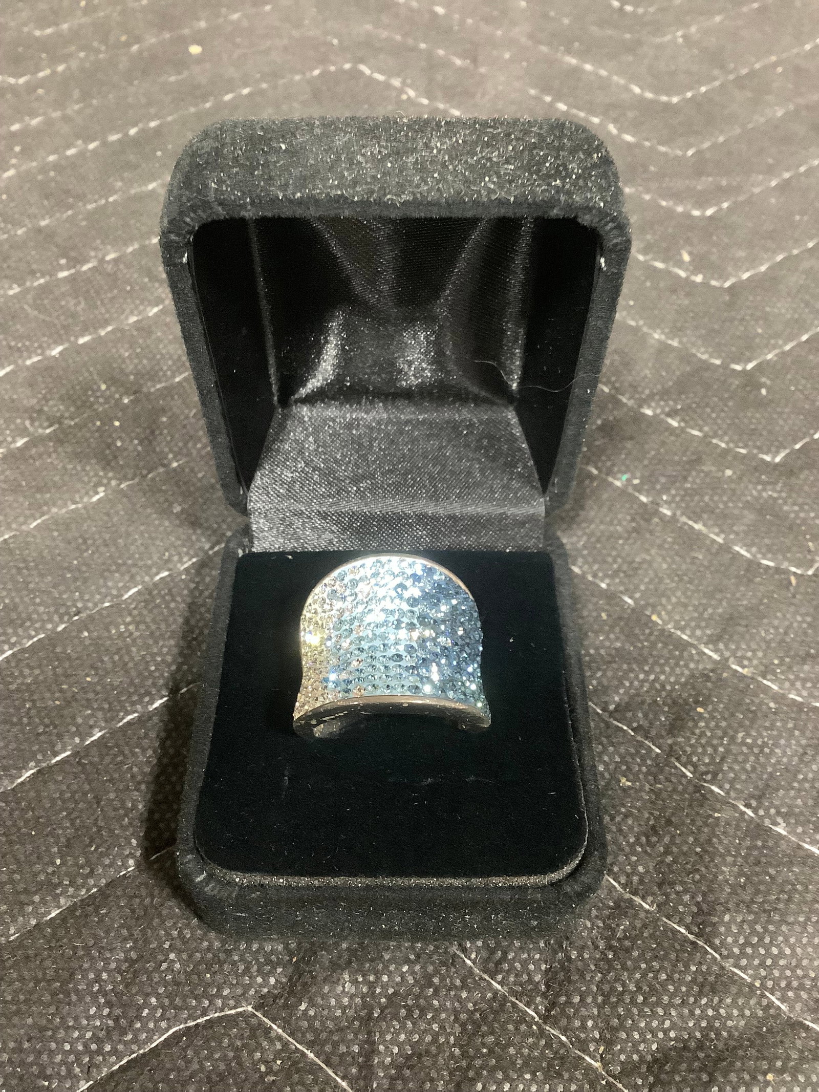 Chelsea Taylor sterling bold graduated blue crystal ring(9) (1 of 1)