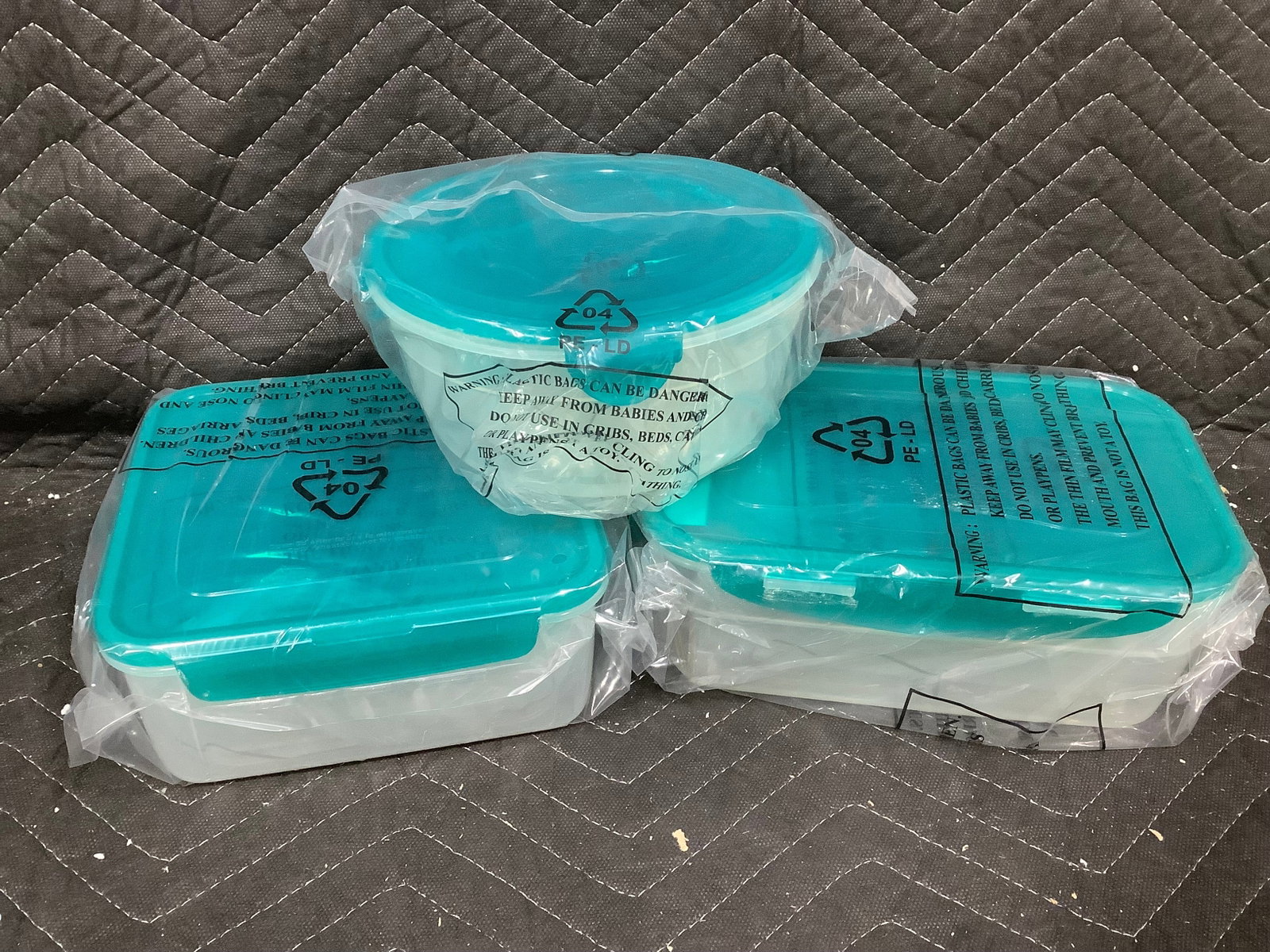 Tupperware containers*new in package* (1 of 1)
