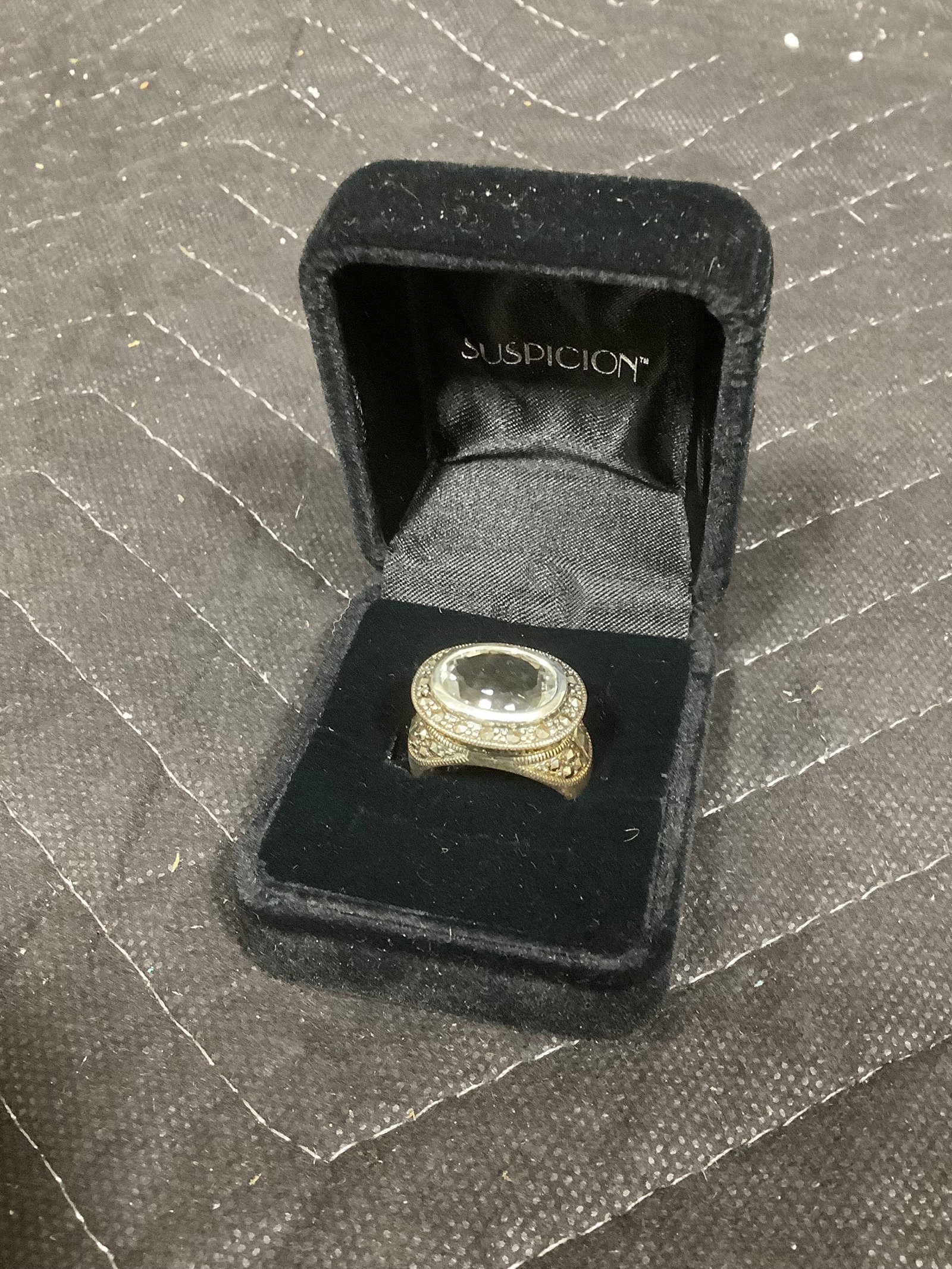 Suspicion sterling 5.00ct east/west green quartz ring(8): Suspicion sterling 5.00ct east/west green quartz ring(8)