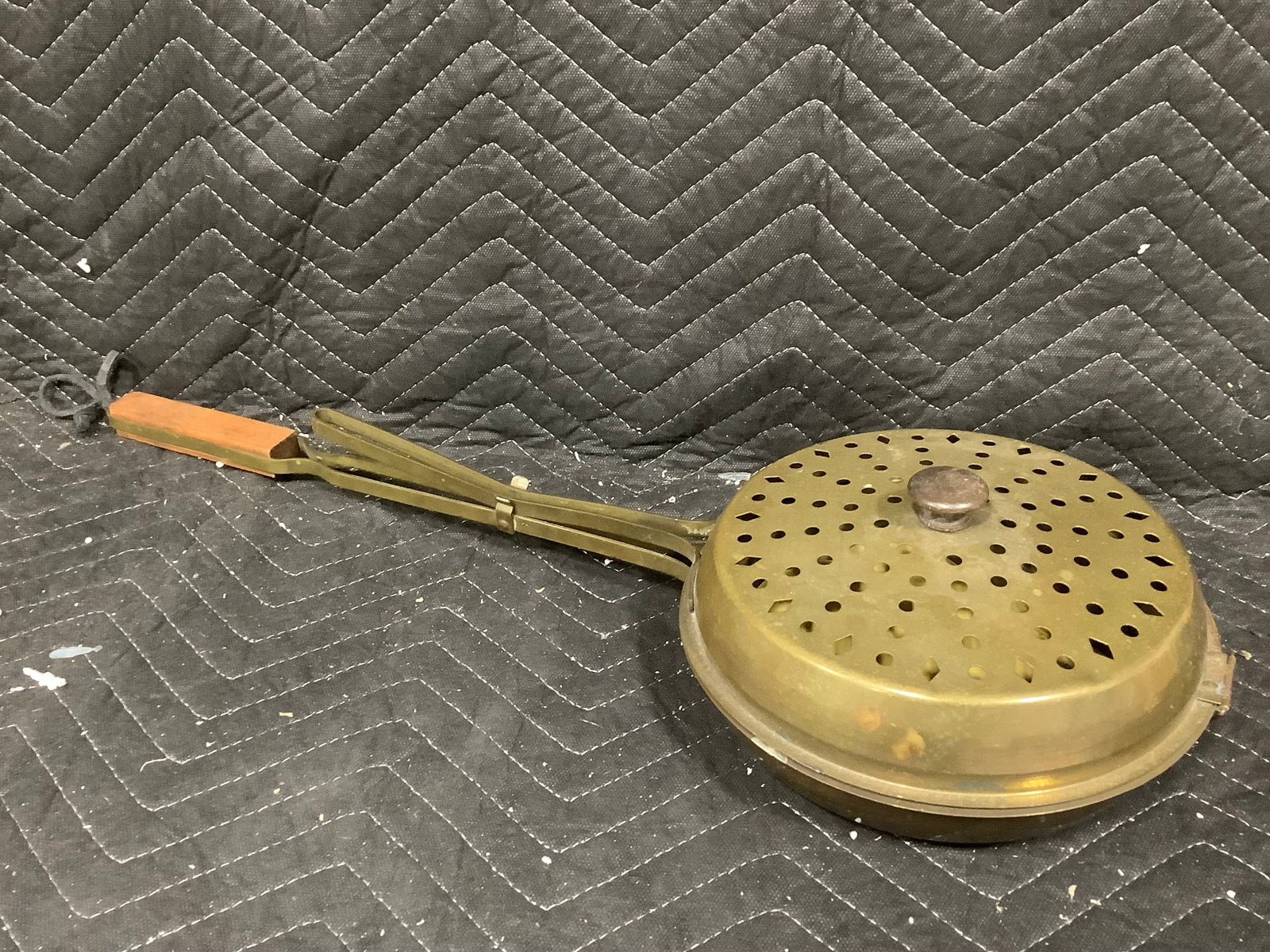 Vintage Templet industries Brass Bed warmer (1 of 1)