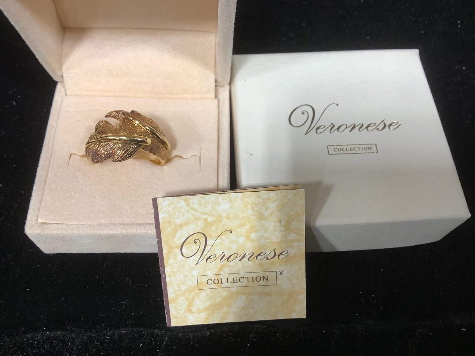 Veronese 18k Bonded Sterling Leaf Ring (size: 8): Veronese 18k Bonded Sterling Leaf Ring (size: 8)