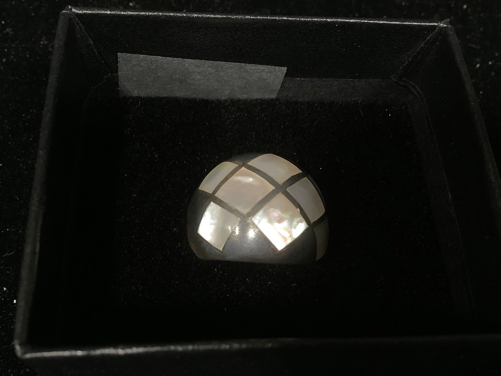 Mother of Pearl Inlay Ring (size: 8): Mother of Pearl Inlay Ring (size: 8)