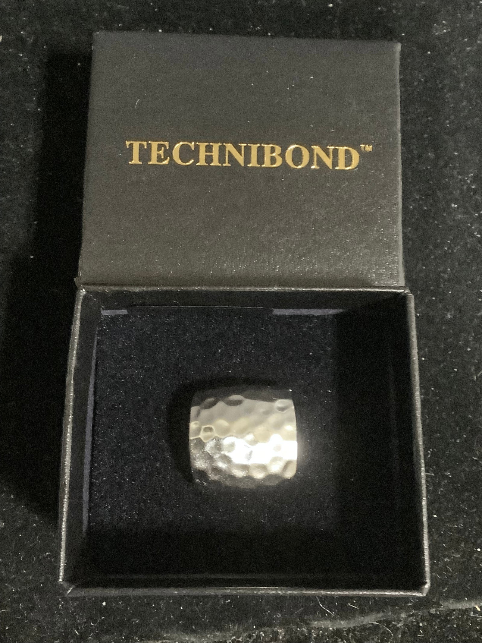 Michael Isa Hammered Platinum Ring (size: 8): Michael Isa Hammered Platinum Ring (size: 8)
