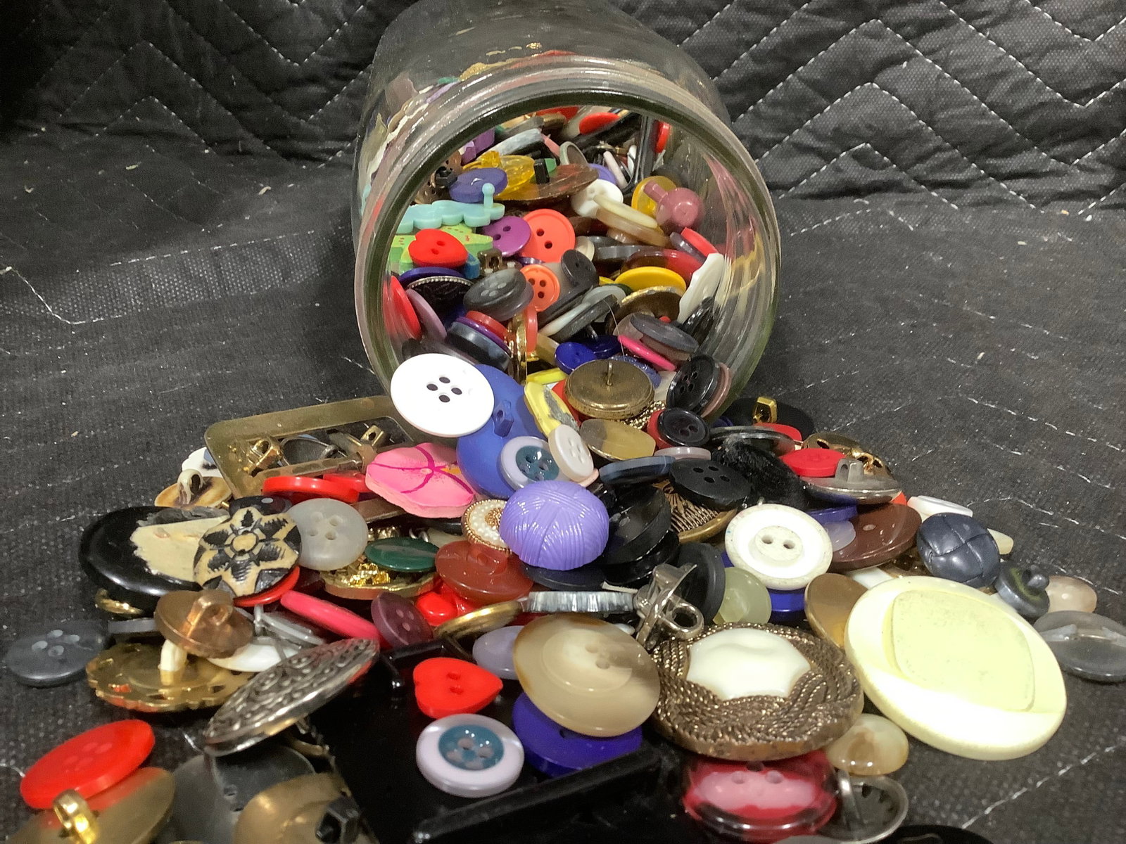 Glass jar full of vintage buttons (1 of 1)