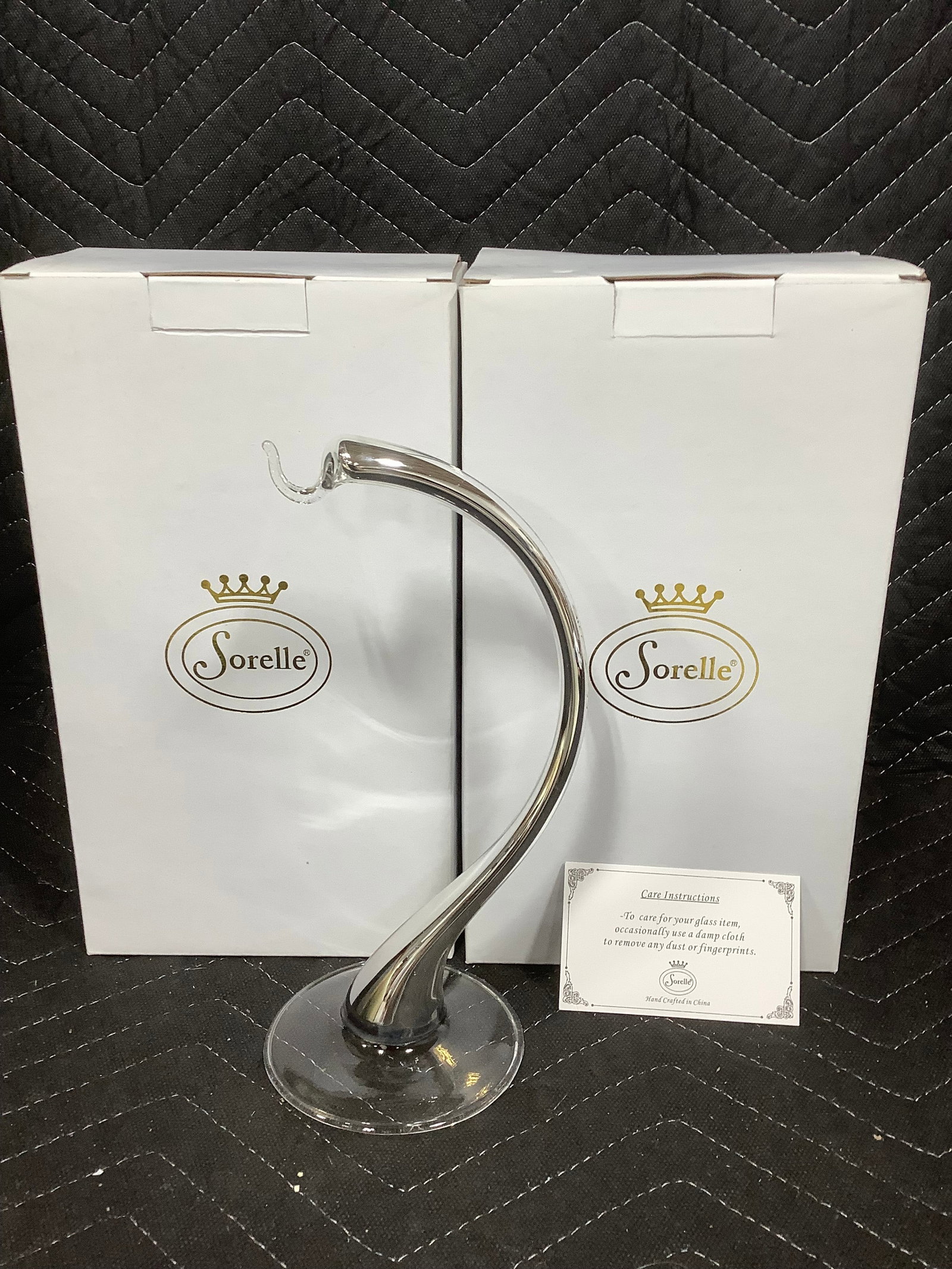 Sorelle Silver Display Stand (9in Tall) (1 of 1)