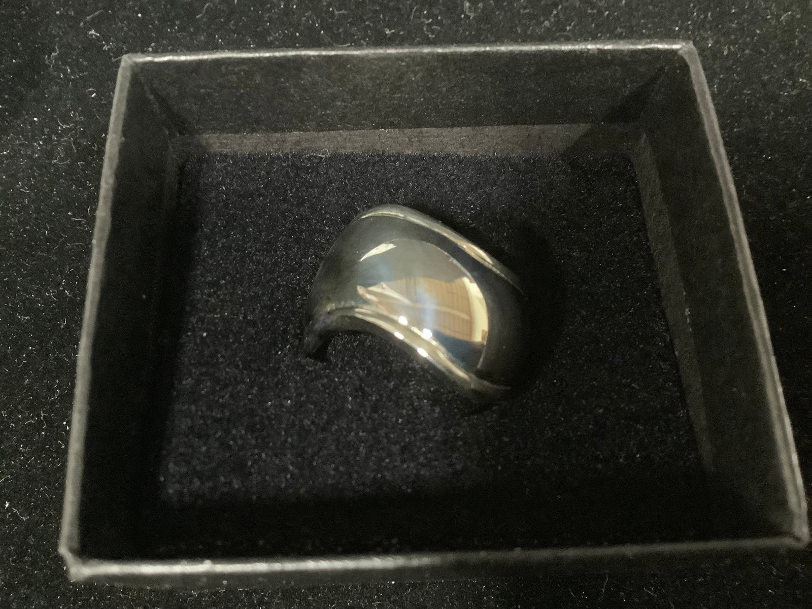 Stately Steel Polished Band Ring (Size: 8): Stately Steel Polished Band Ring (Size: 8)