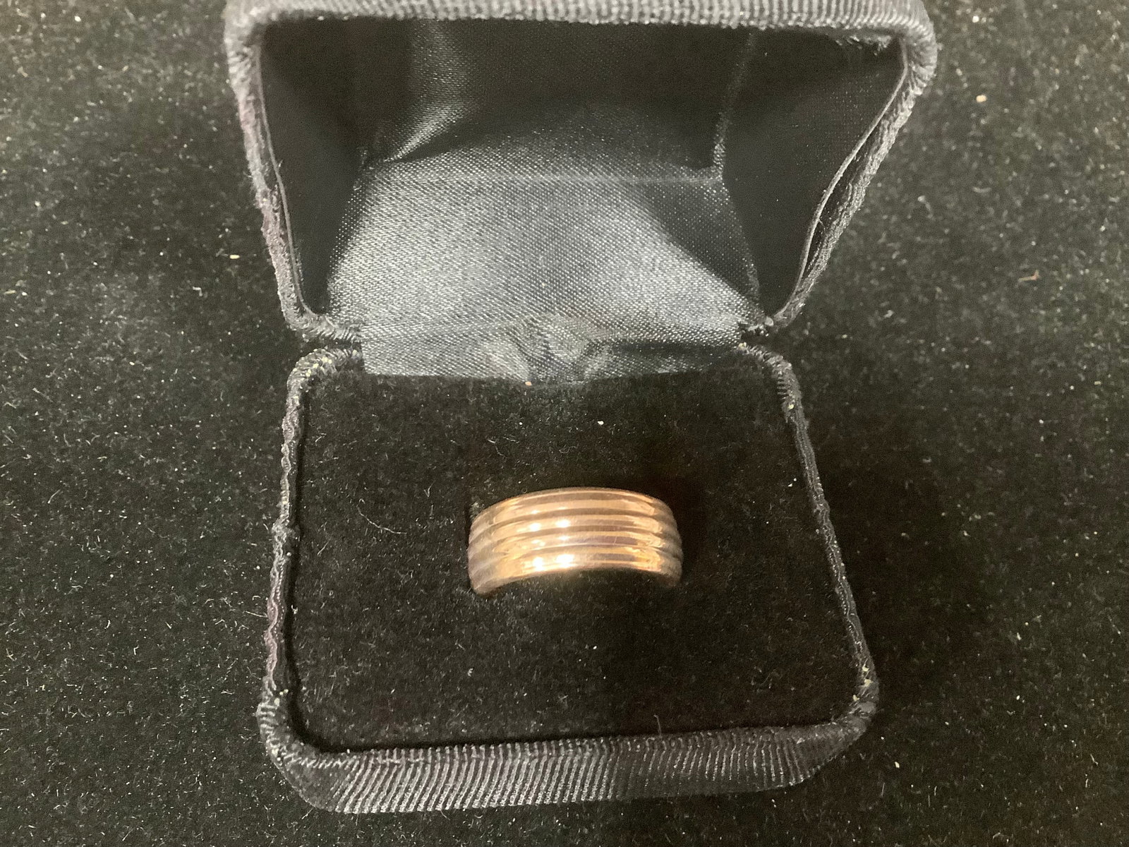 14k Ribbed Band Ring - Rose (Size: 8): 14k Ribbed Band Ring - Rose (Size: 8)