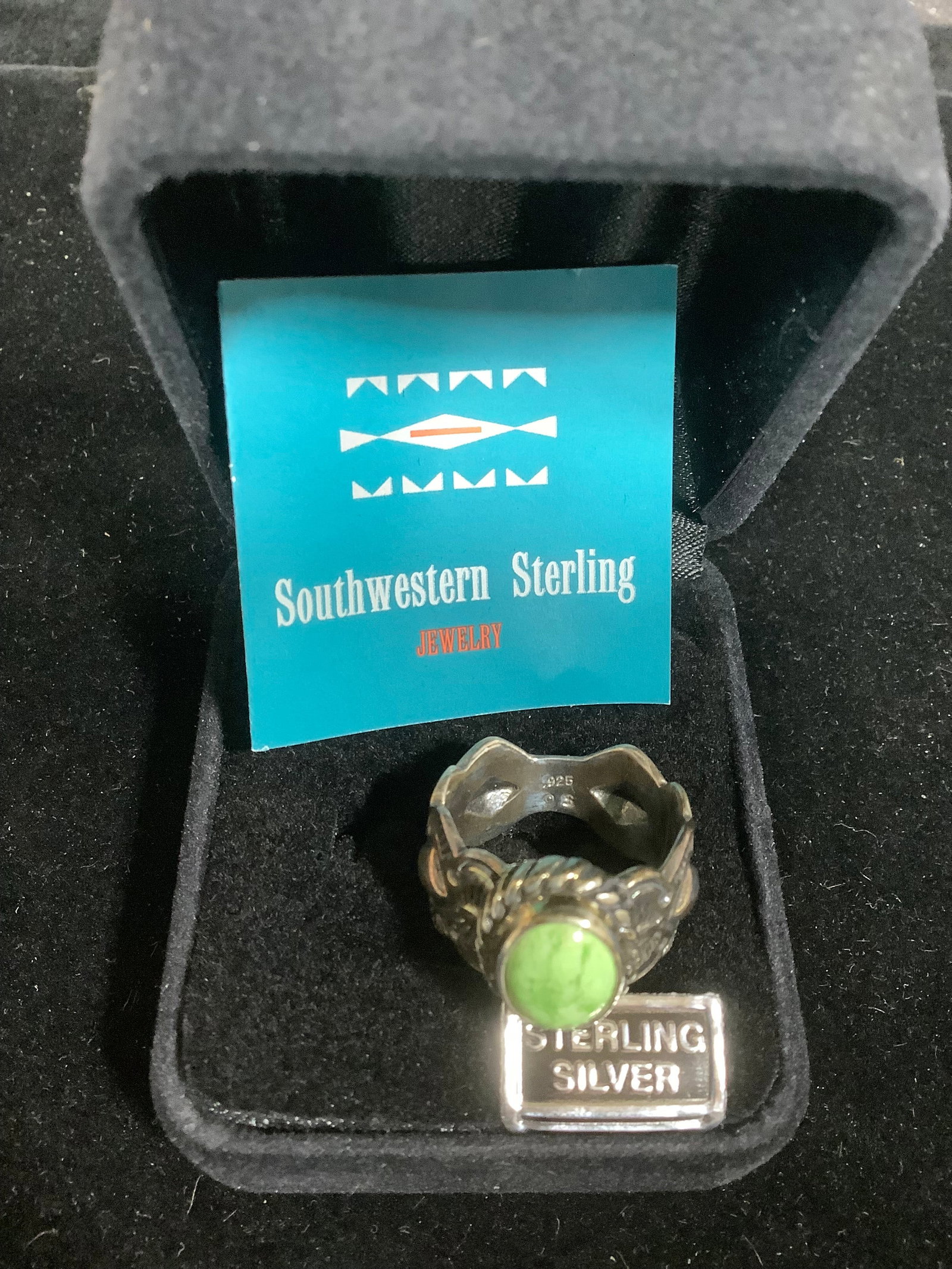 Southwestern Sterling Oval Gasplete Ring (Size: 8): Southwestern Sterling Oval Gasplete Ring (Size: 8)