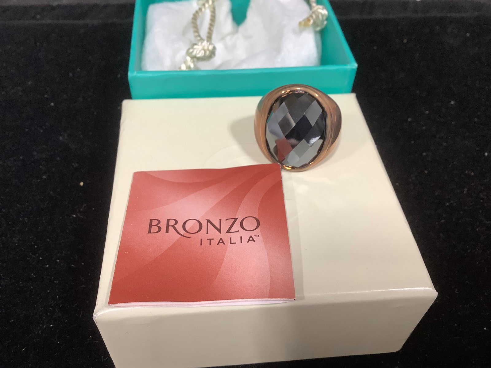 Bronzo Italia Oval Faceted Hematite Ring (Size: 6): Bronzo Italia Oval Faceted Hematite Ring (Size: 6)