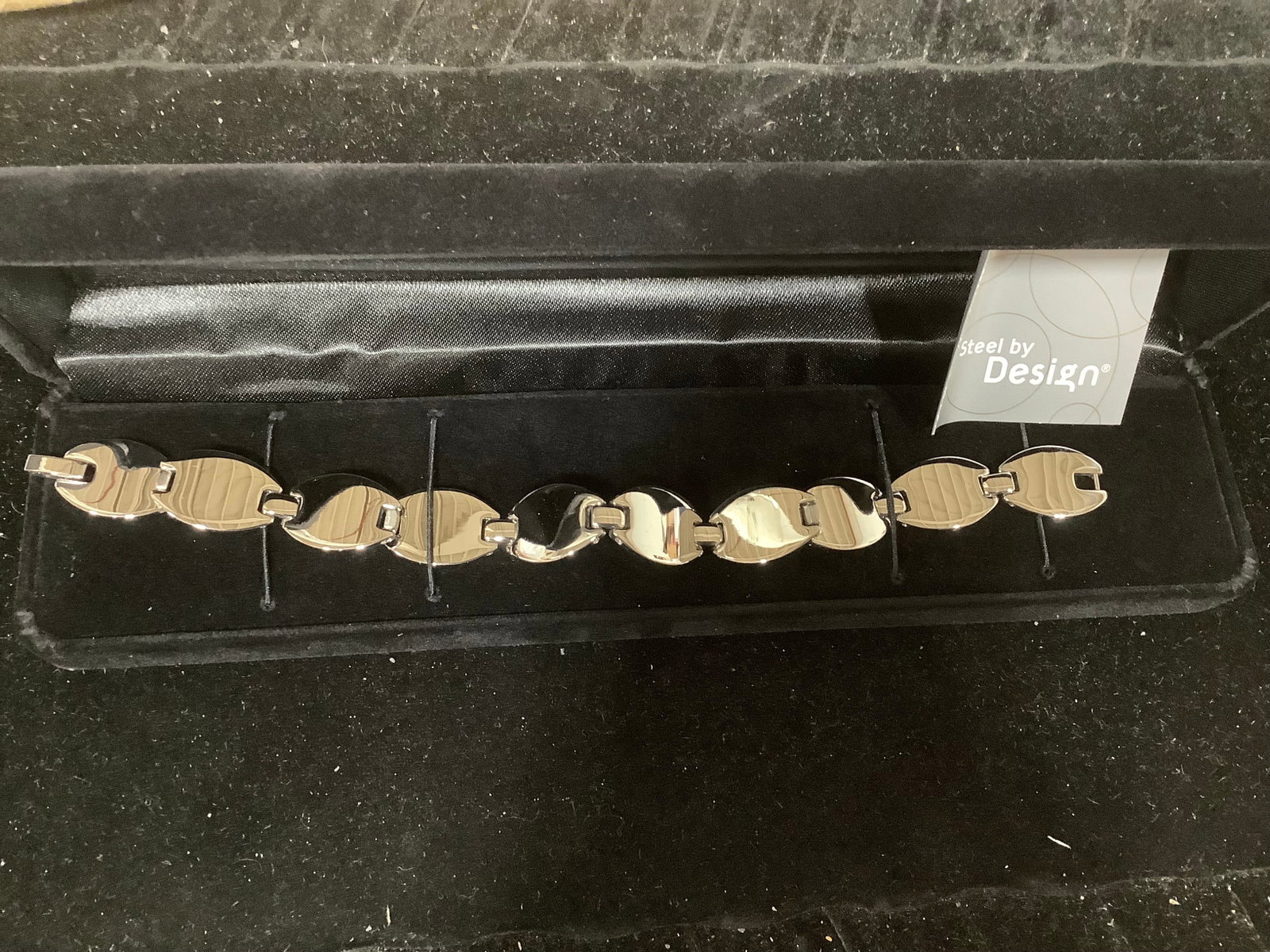 Steel by Design 8 1/4in Solid Oval Link Bracelet - 18k: Steel by Design 8 1/4in Solid Oval Link Bracelet - 18k