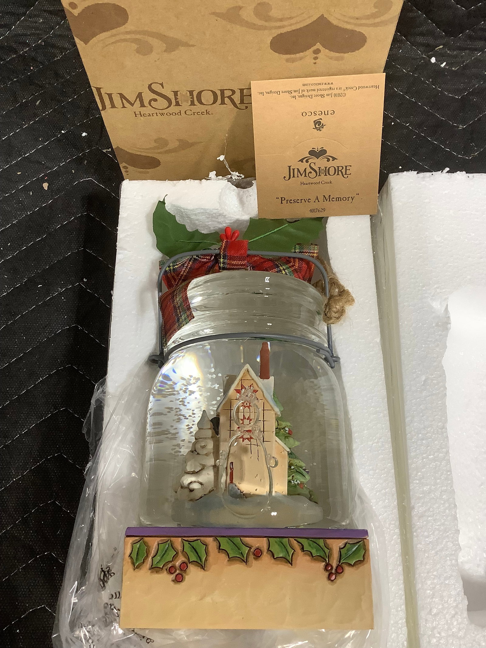 Jim Shore Preserve a Memory collectible*new in box* (1 of 1)