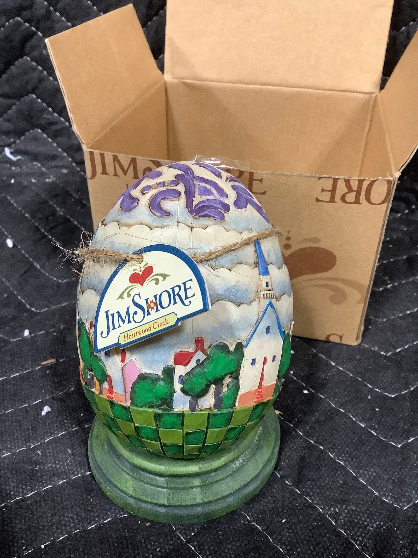 Jim Shore Heartwood creek church design egg with green base collectible*new in box* (1 of 1)