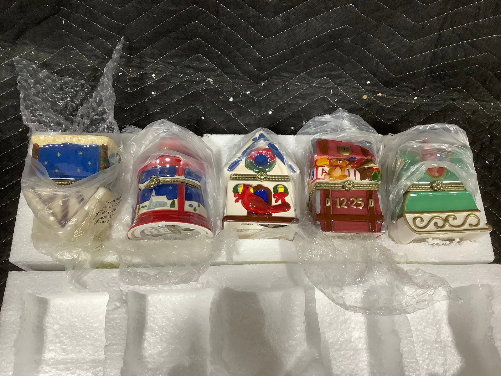 Mr. Christmas set of 5 customer choice porcelain music ornament boxes*new in package* (1 of 1)