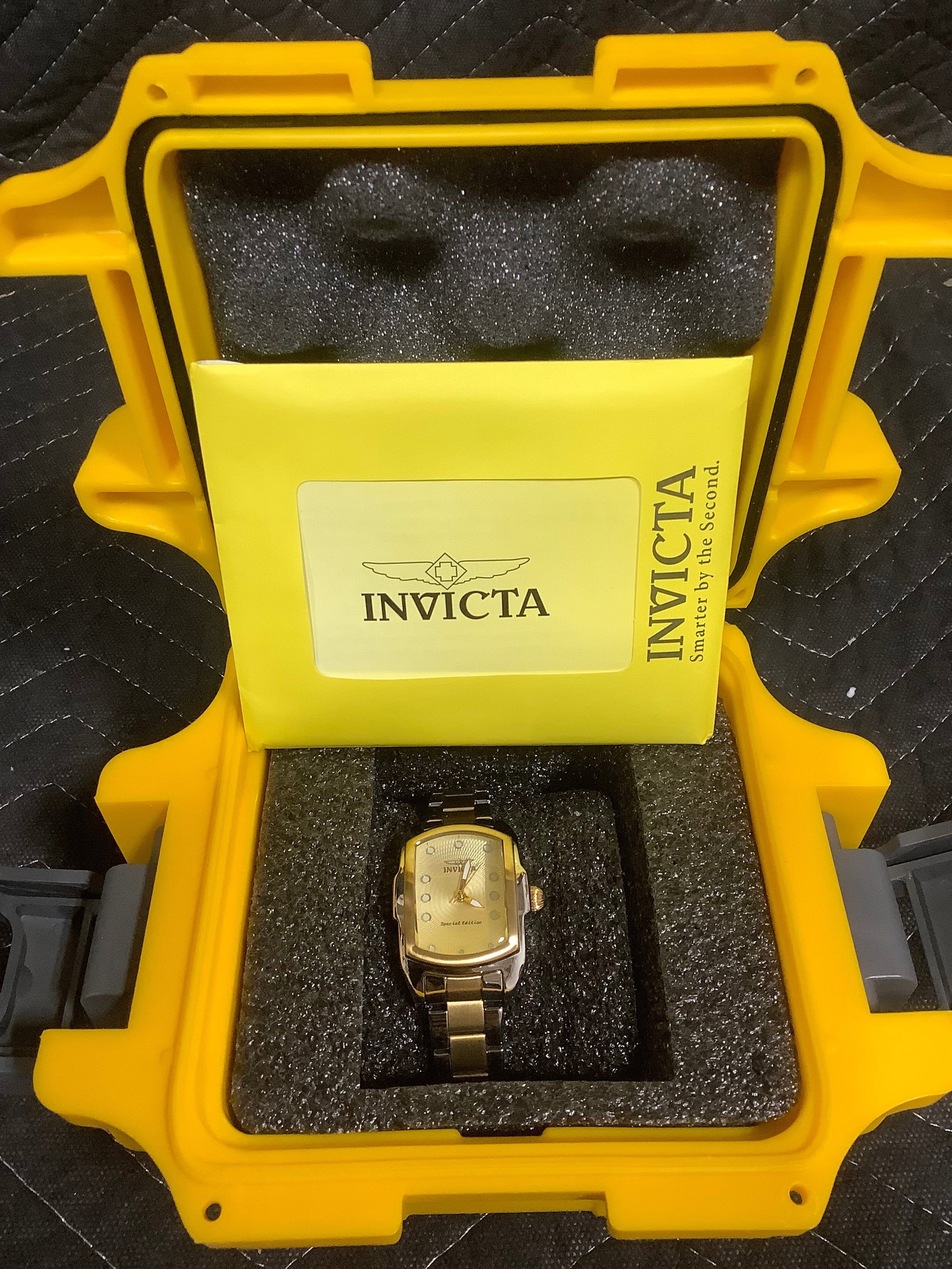 Invicta grand lupah quartz watch (1 of 1)