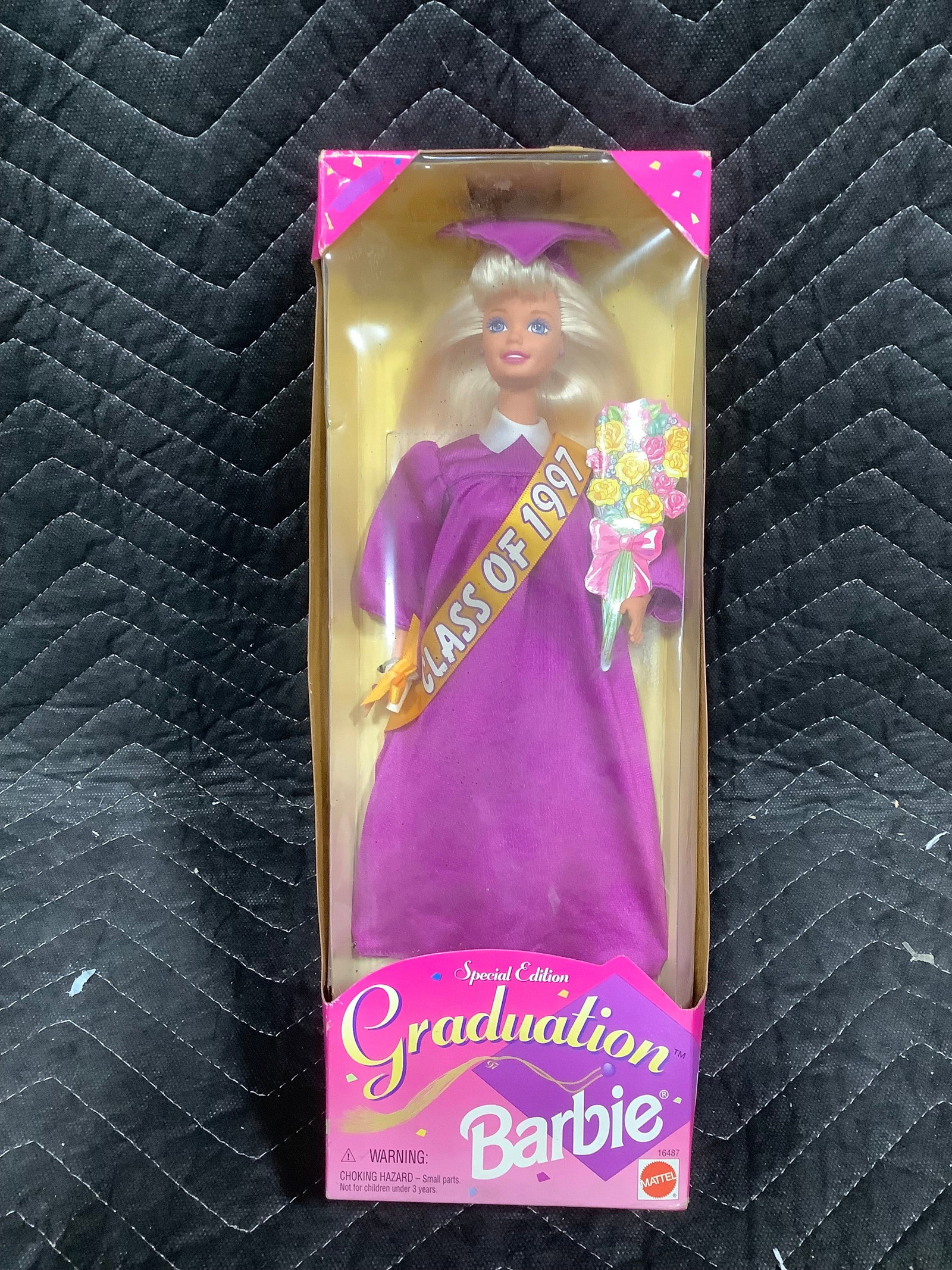 Vintage 1997 graduation Barbie in box: Vintage 1997 graduation Barbie in box
