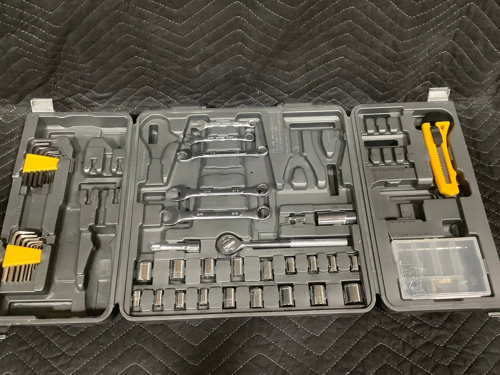 Tool set with case (1 of 1)