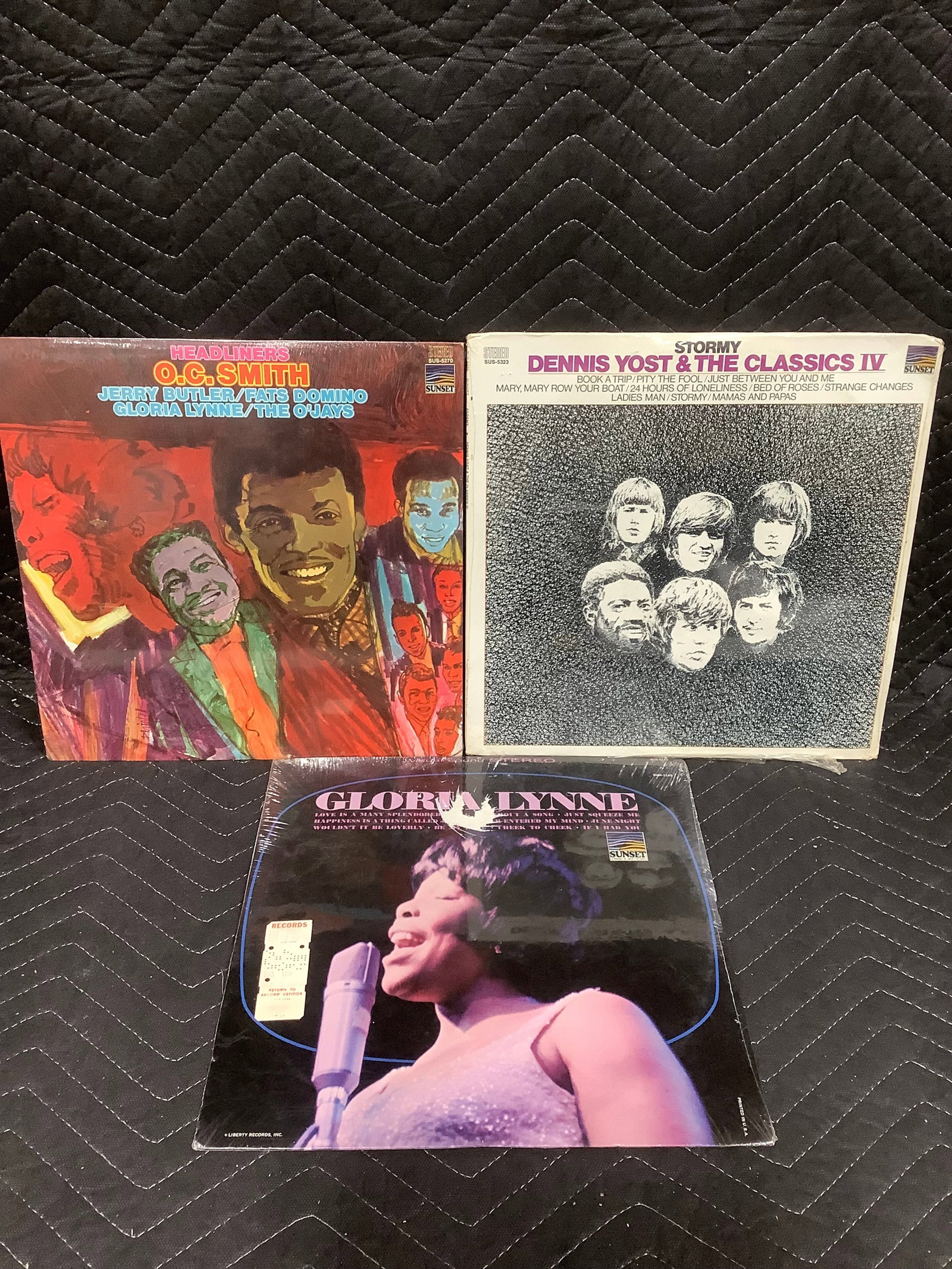 Vintage lot of new sealed albums (1 of 1)