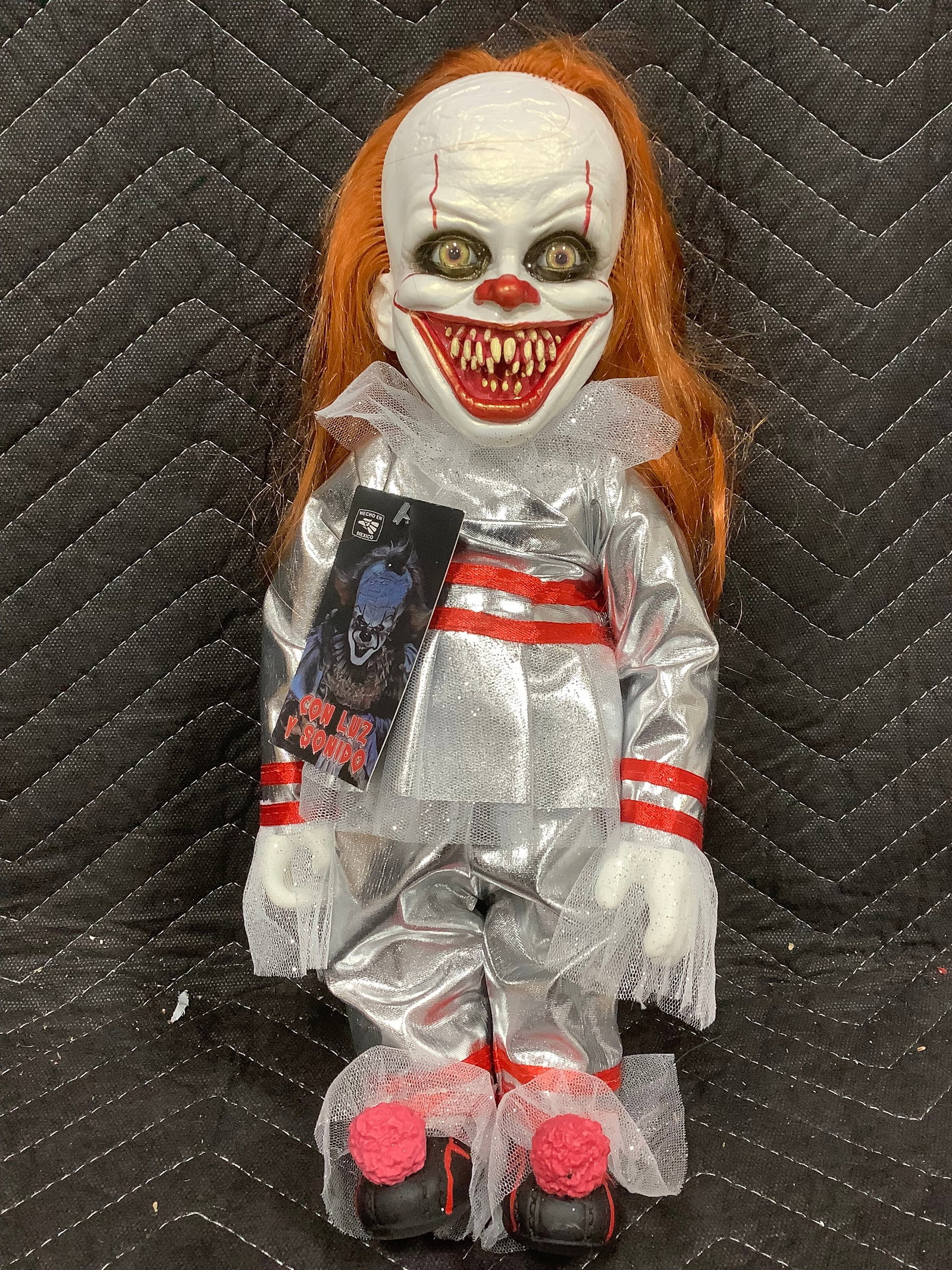 Pennywise Collectible Figure (14.5in Tall) *new with tag*: Pennywise Collectible Figure (14.5in Tall) *new with tag*